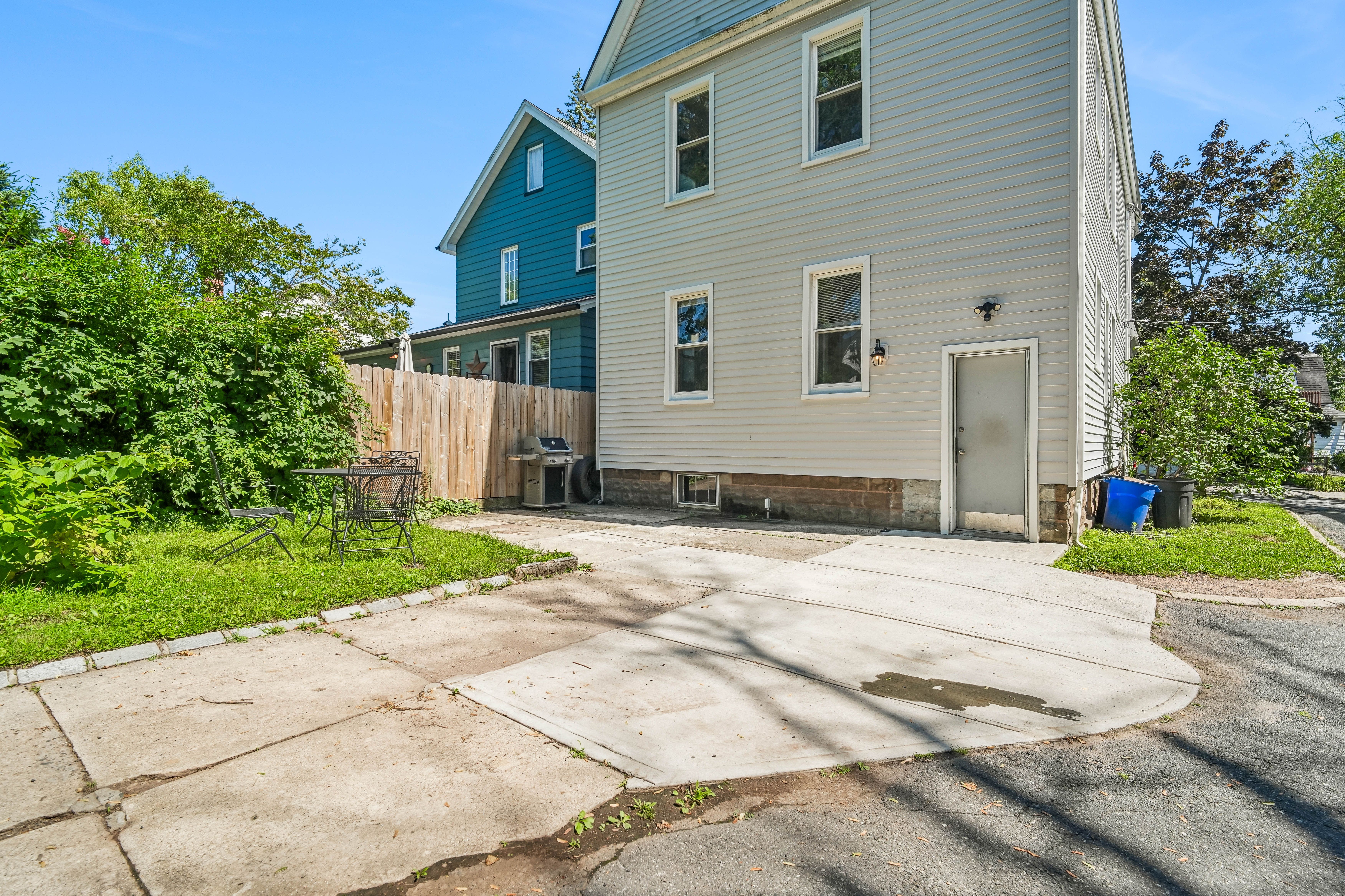 24 Franklin Avenue 
