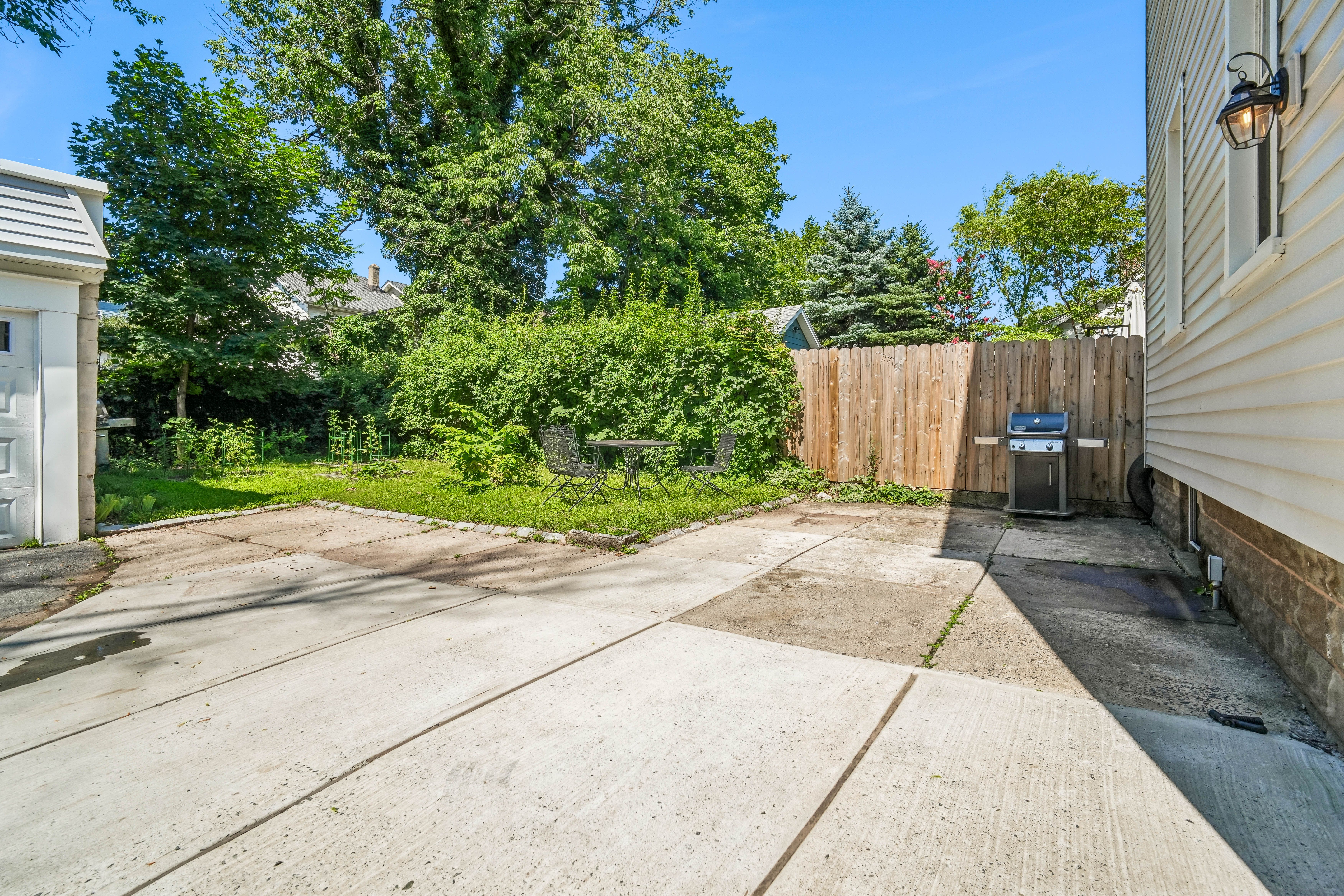 24 Franklin Avenue 