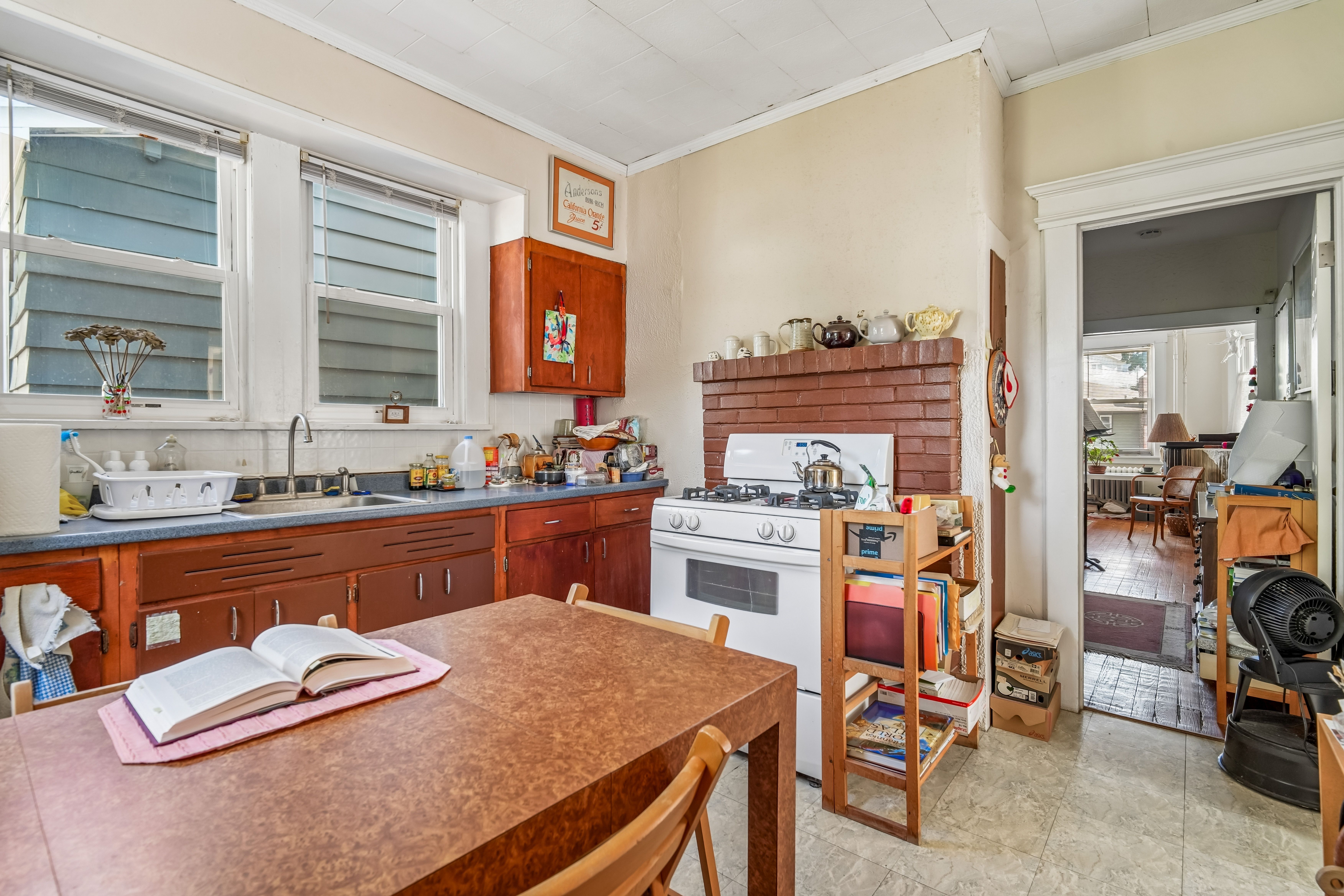 24 Franklin Avenue 