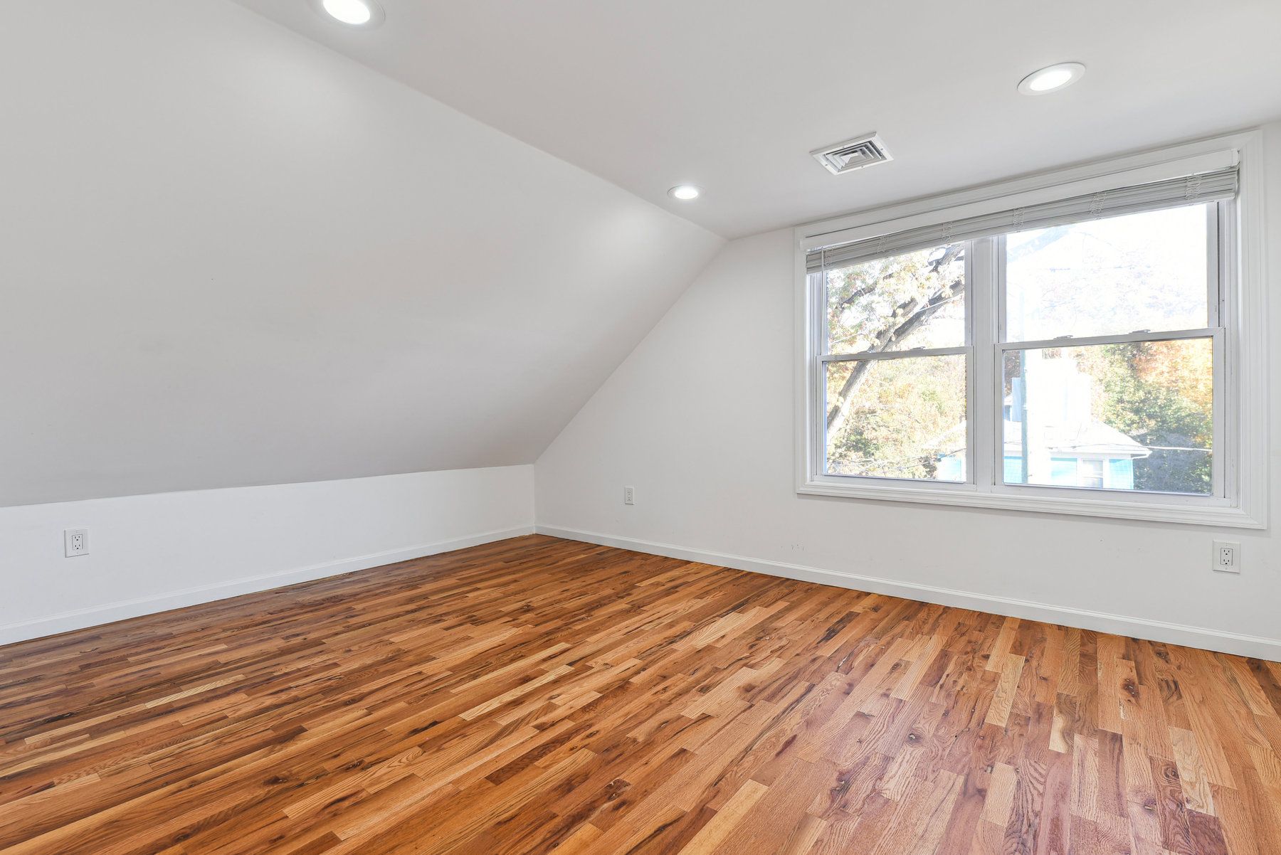 43 Howe Avenue 