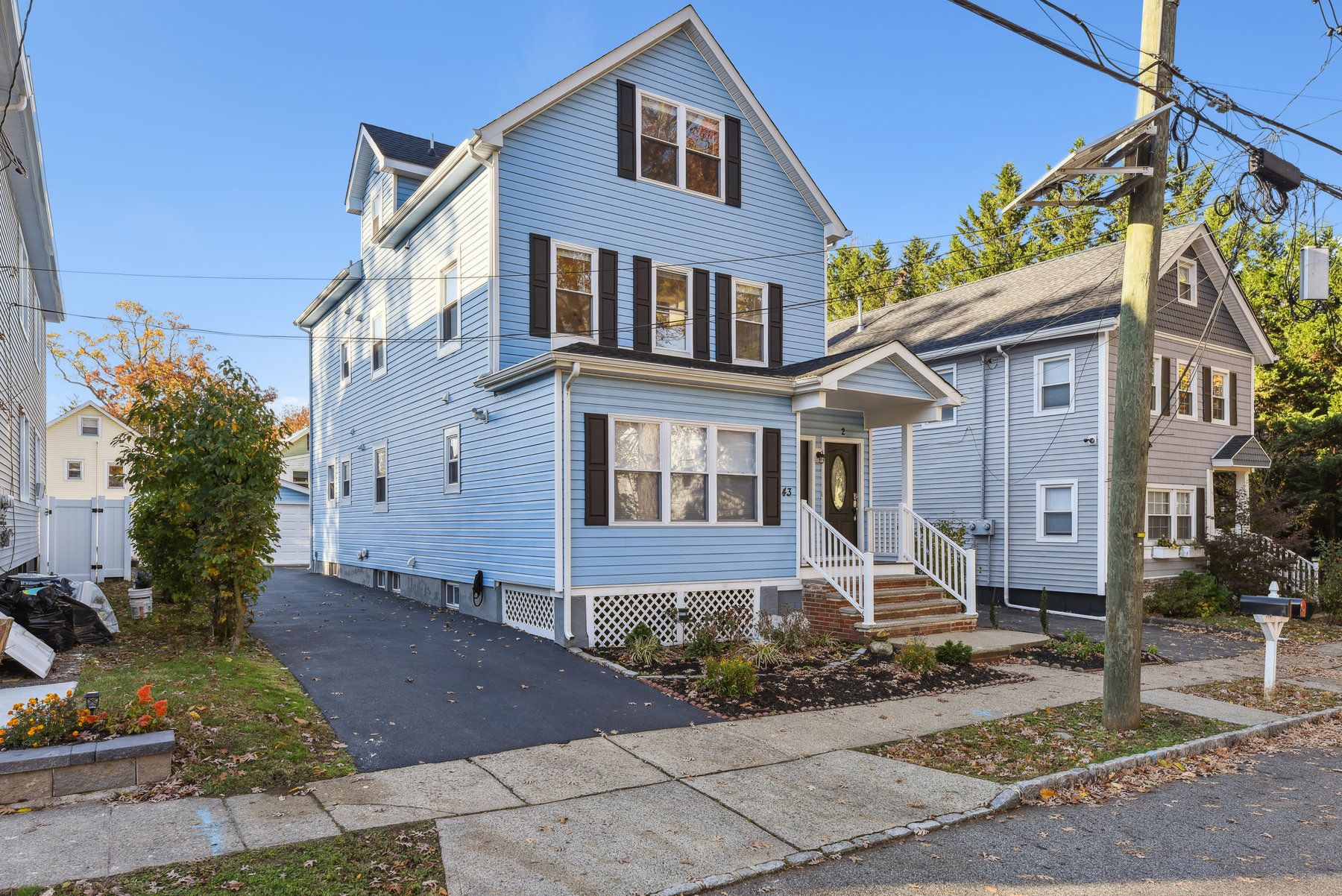 43 Howe Avenue 