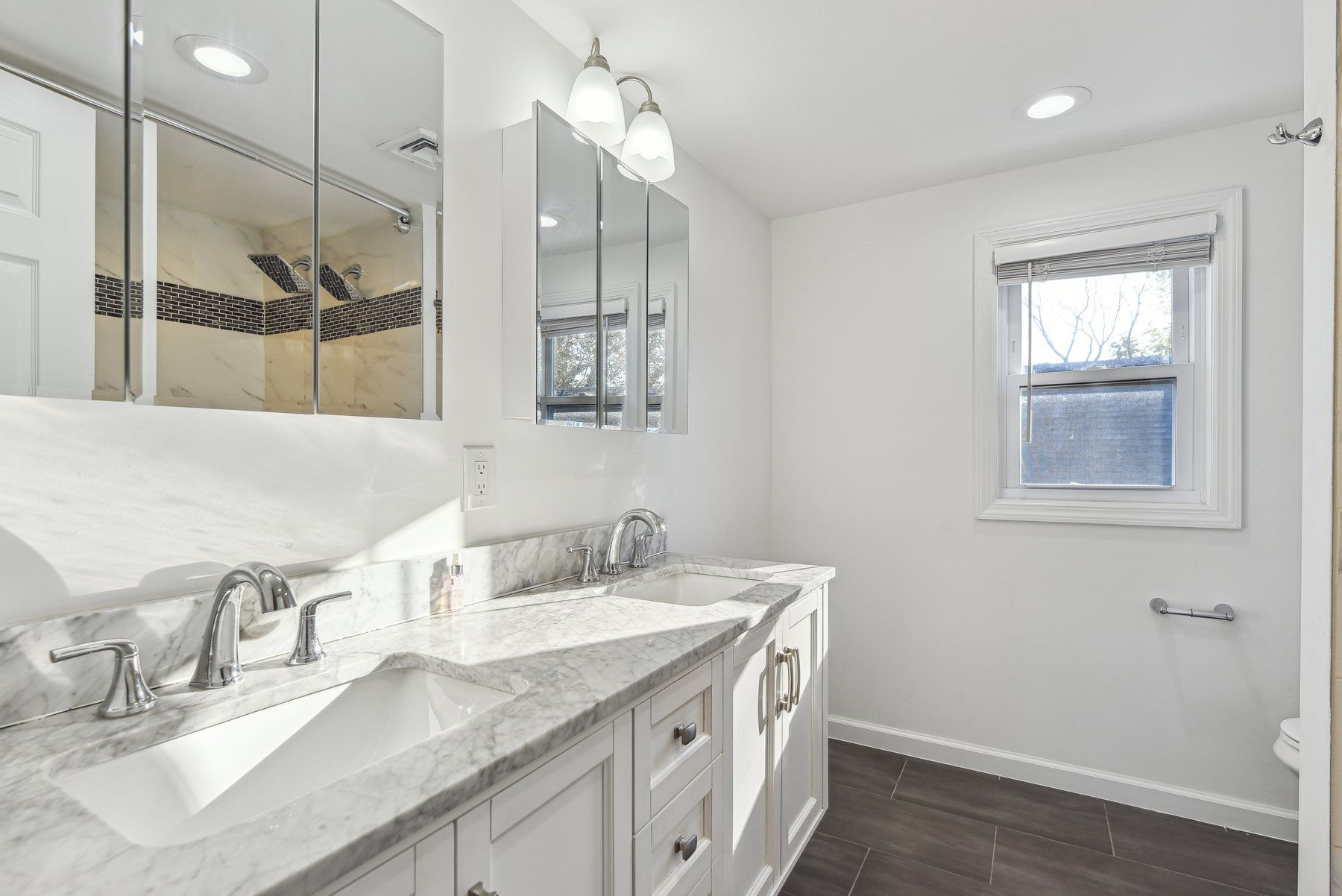43 Howe Avenue 