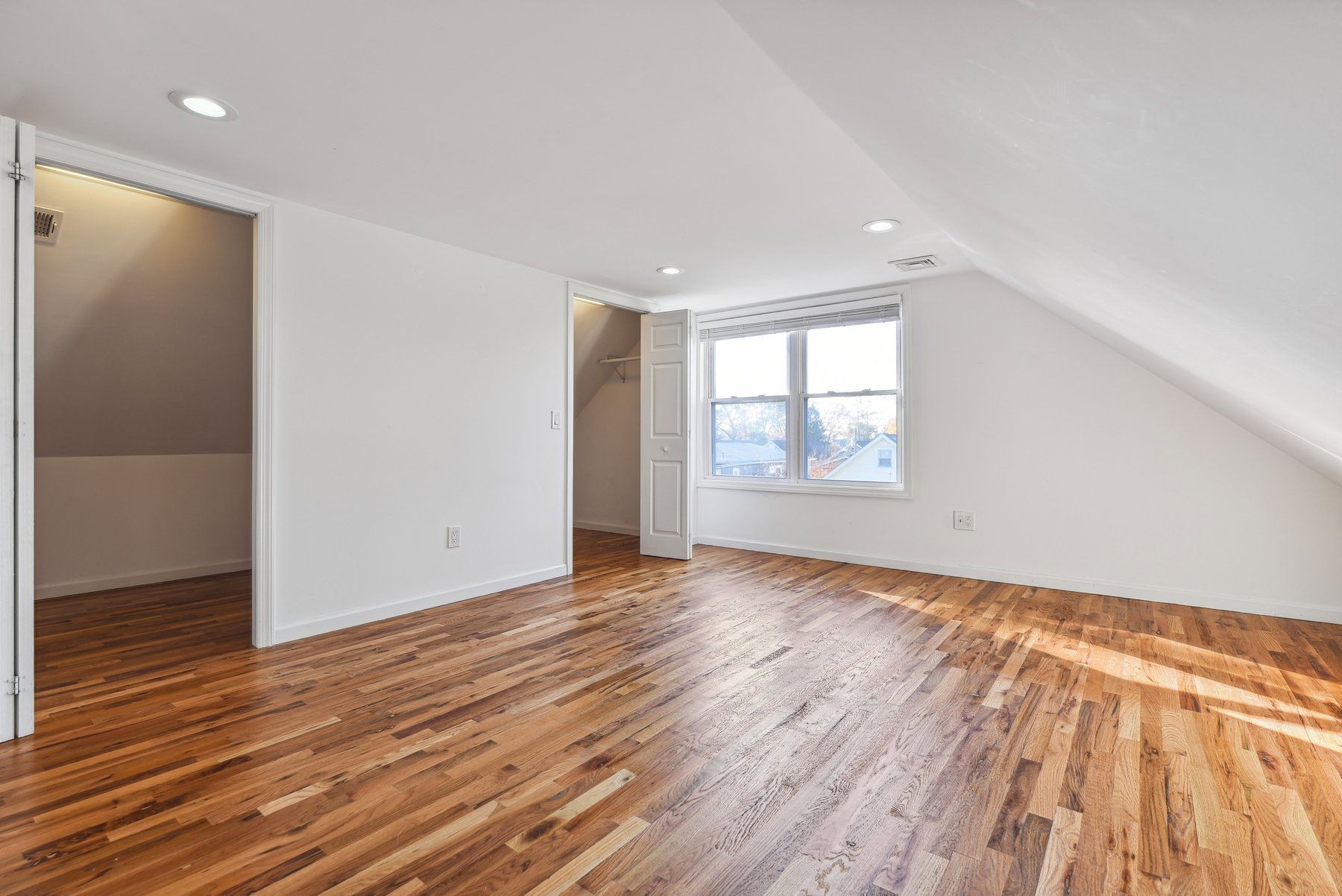43 Howe Avenue 