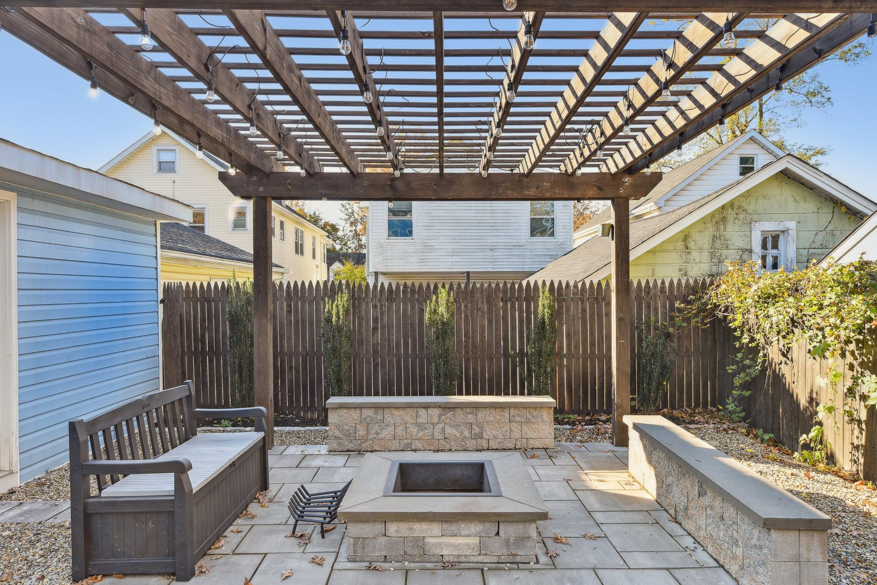 43 Howe Avenue 