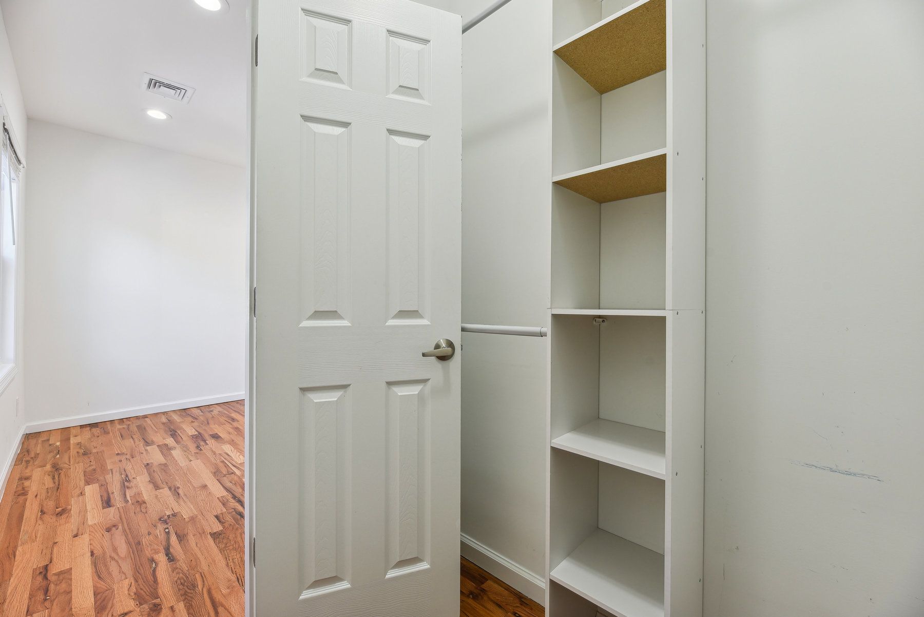 43 Howe Avenue 