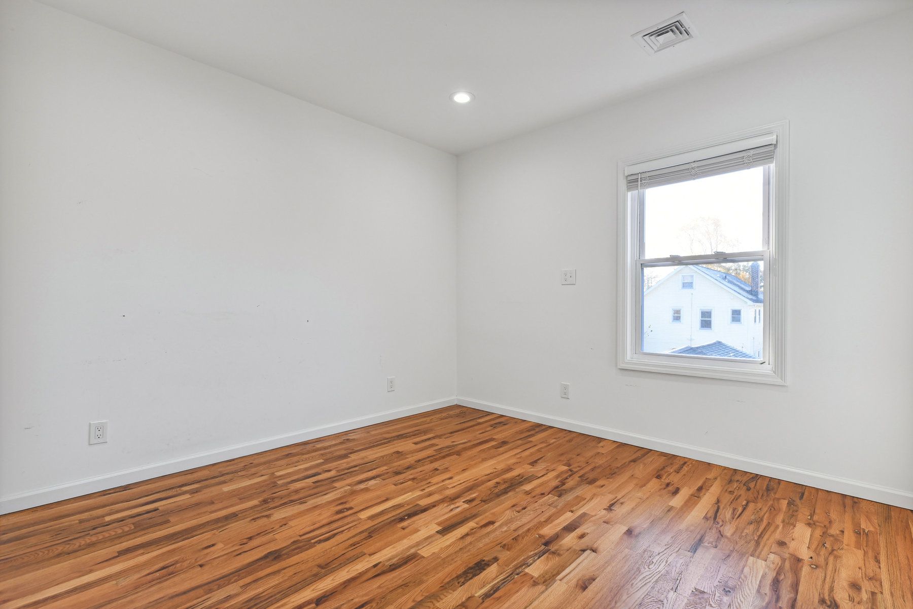 43 Howe Avenue 