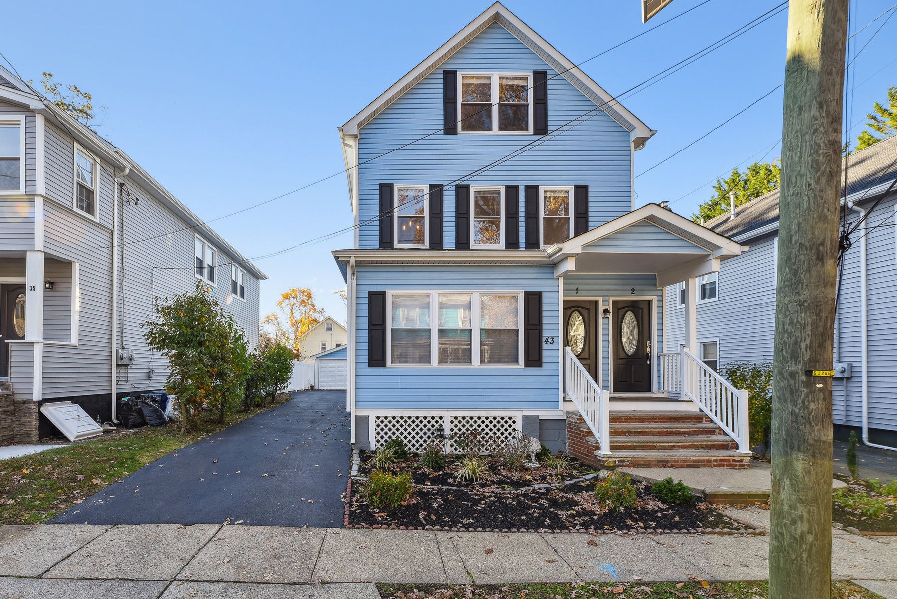 43 Howe Avenue 