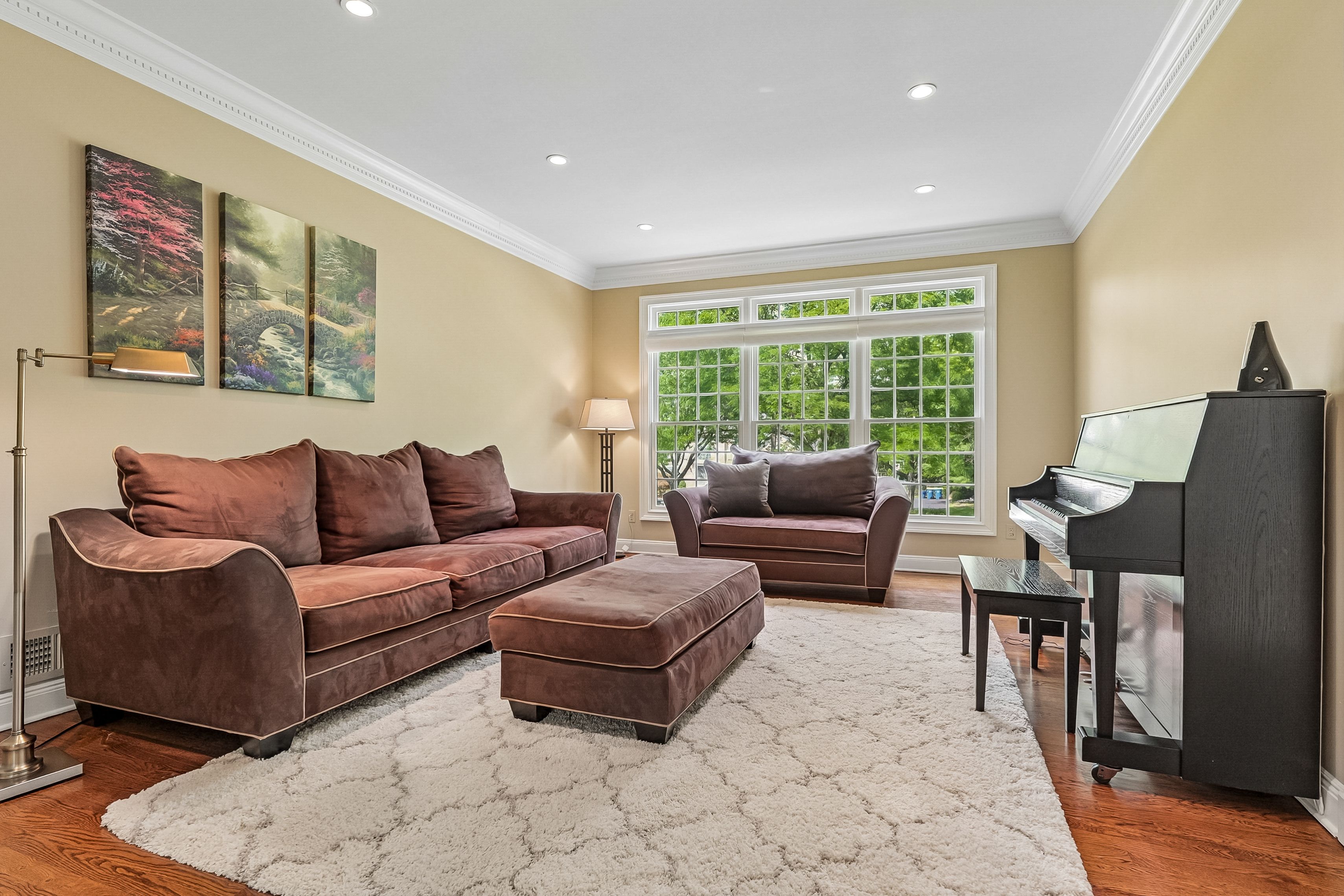 4 Hawkes Court 