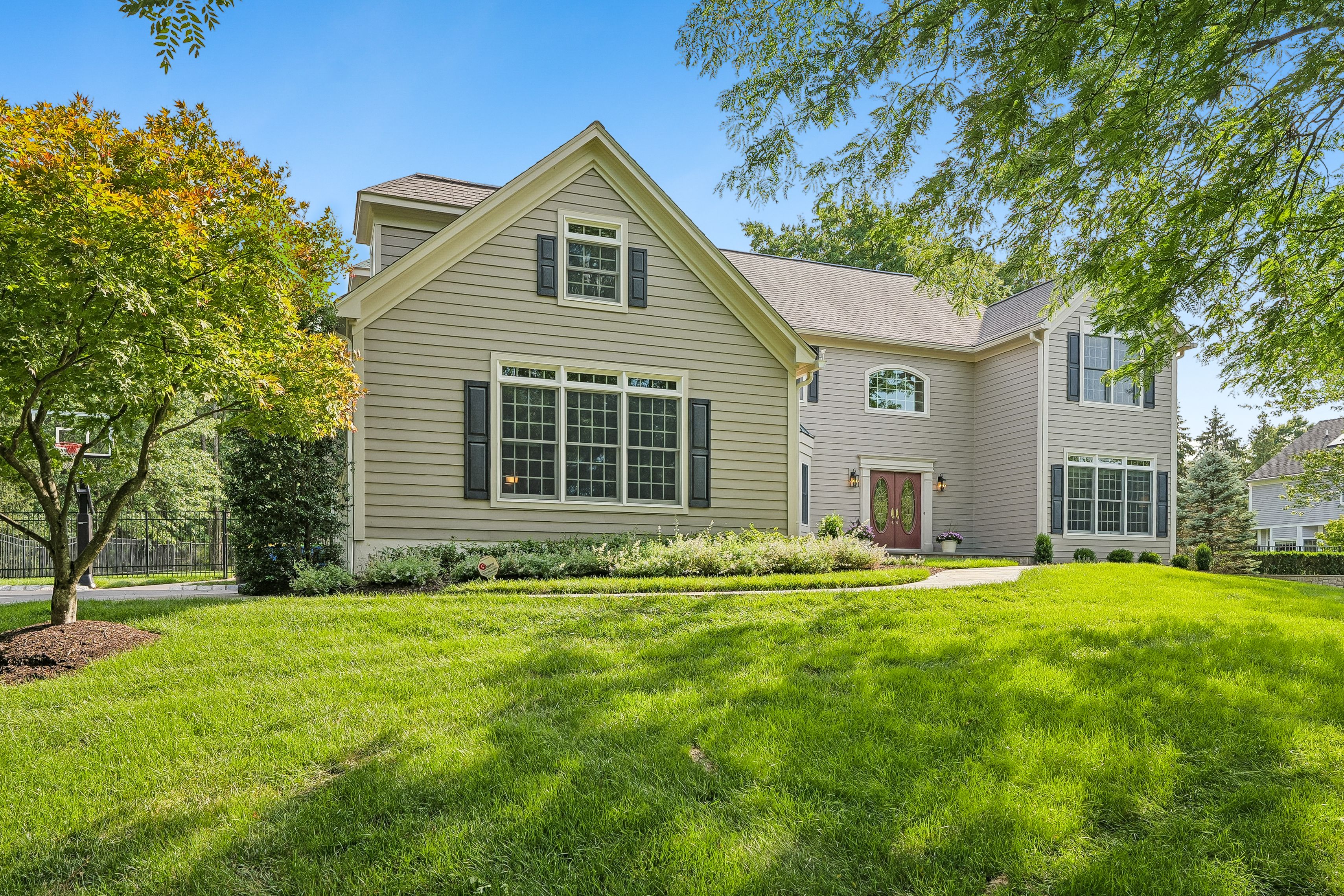 4 Hawkes Court 