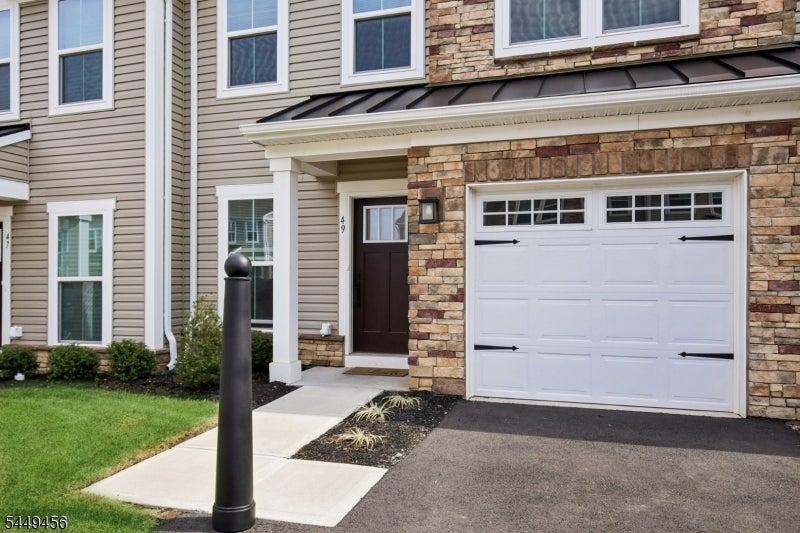 49 Owen Ct