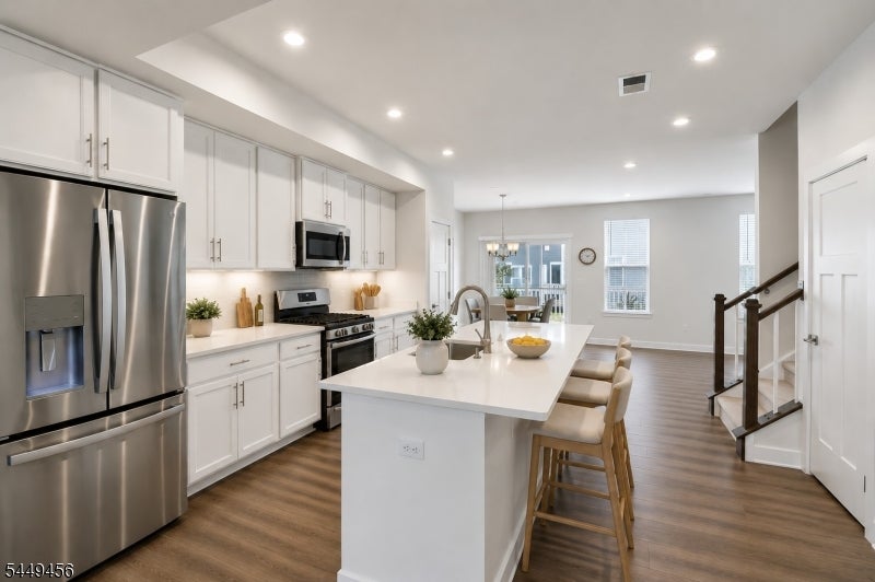 49 Owen Ct