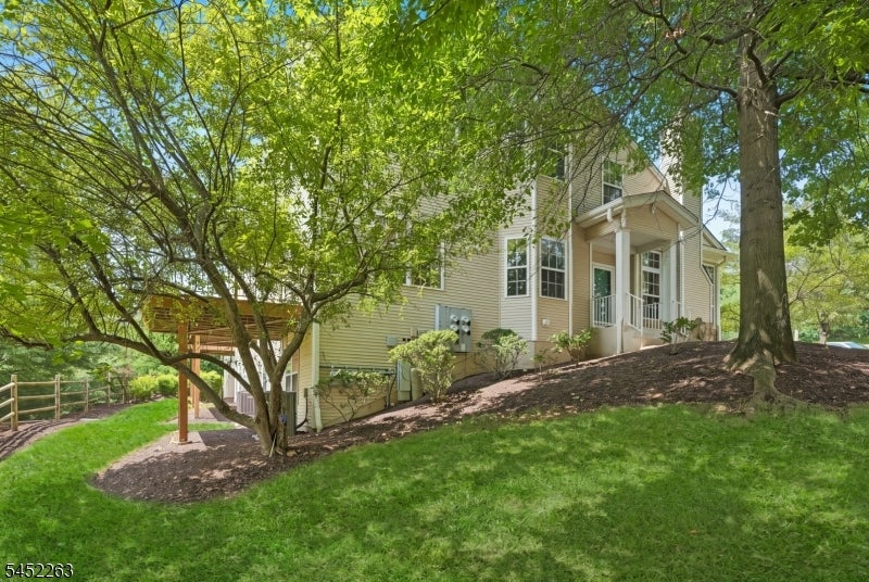 44 King George Rd