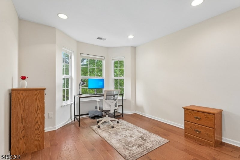 44 King George Rd