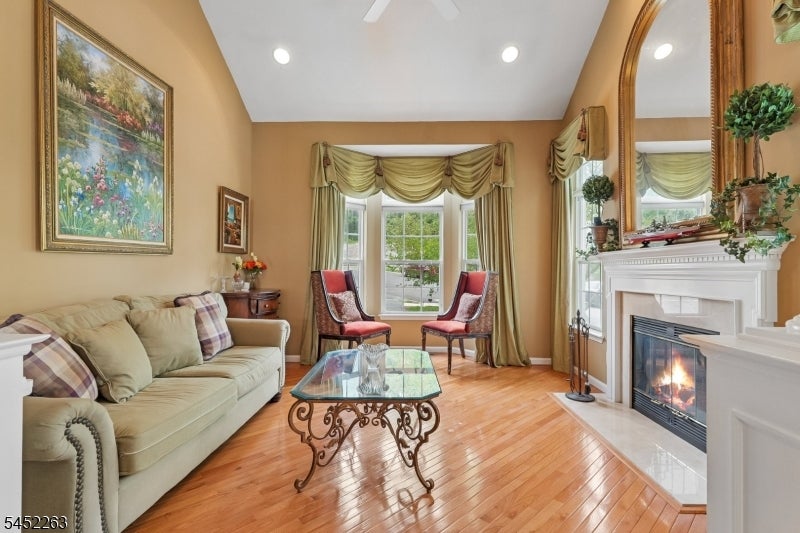 44 King George Rd