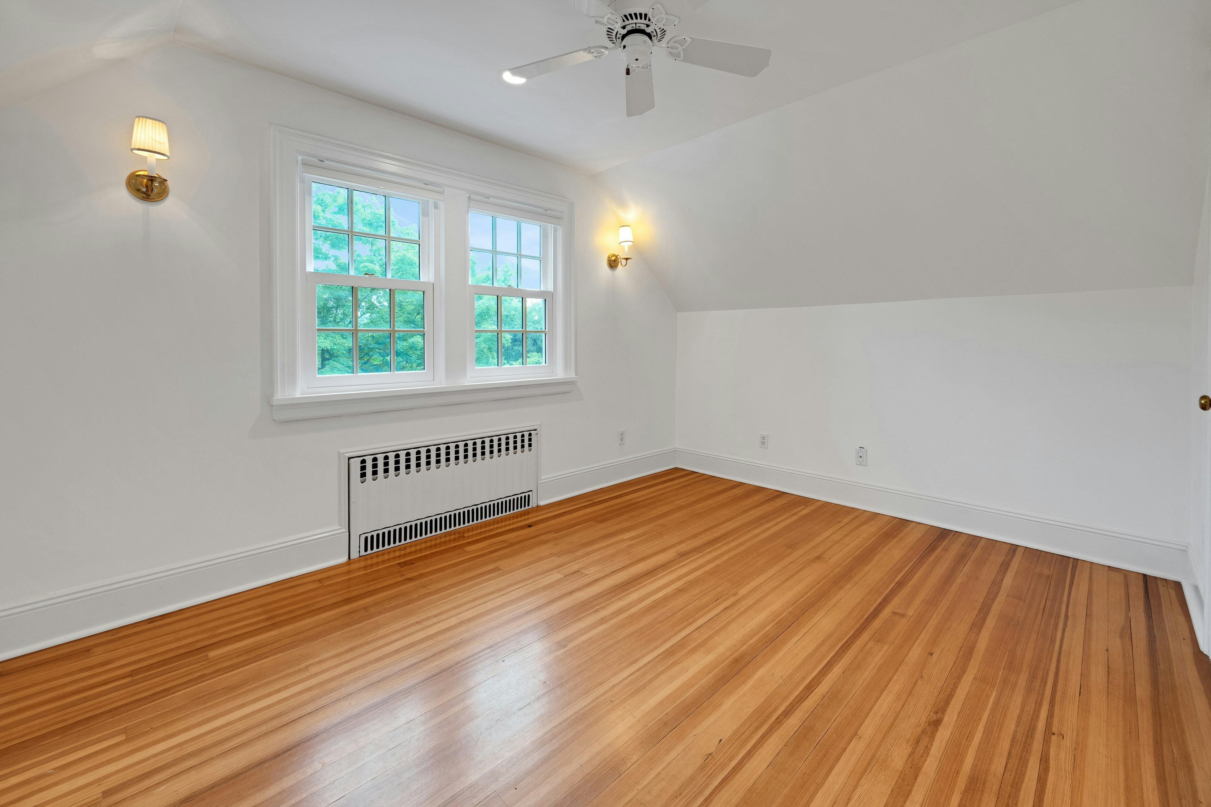 158 Bellevue Avenue 
