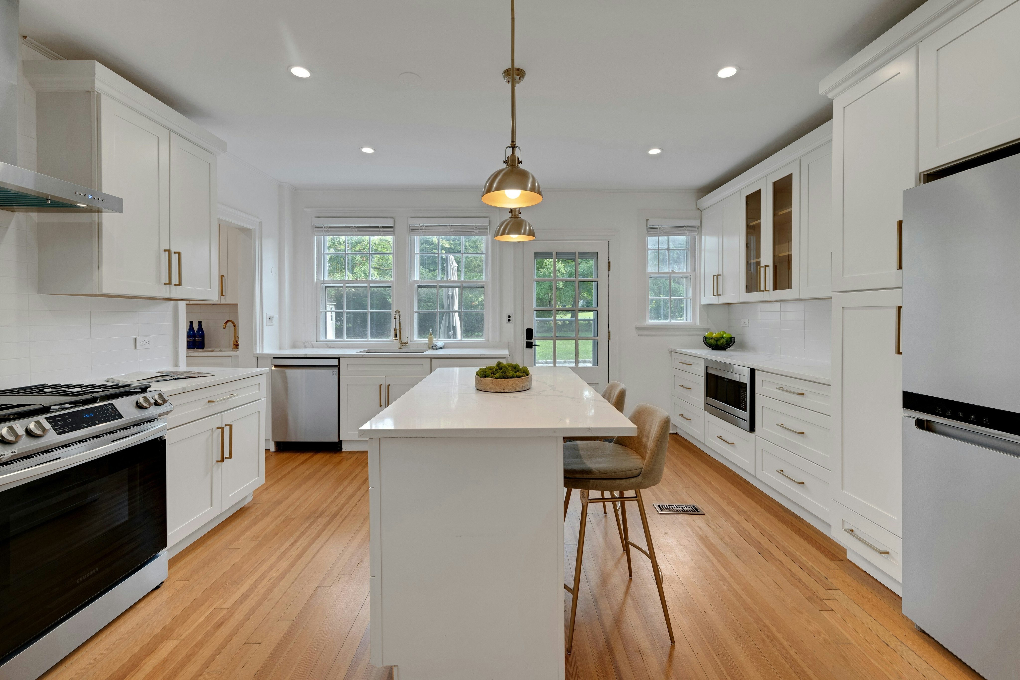 158 Bellevue Avenue 