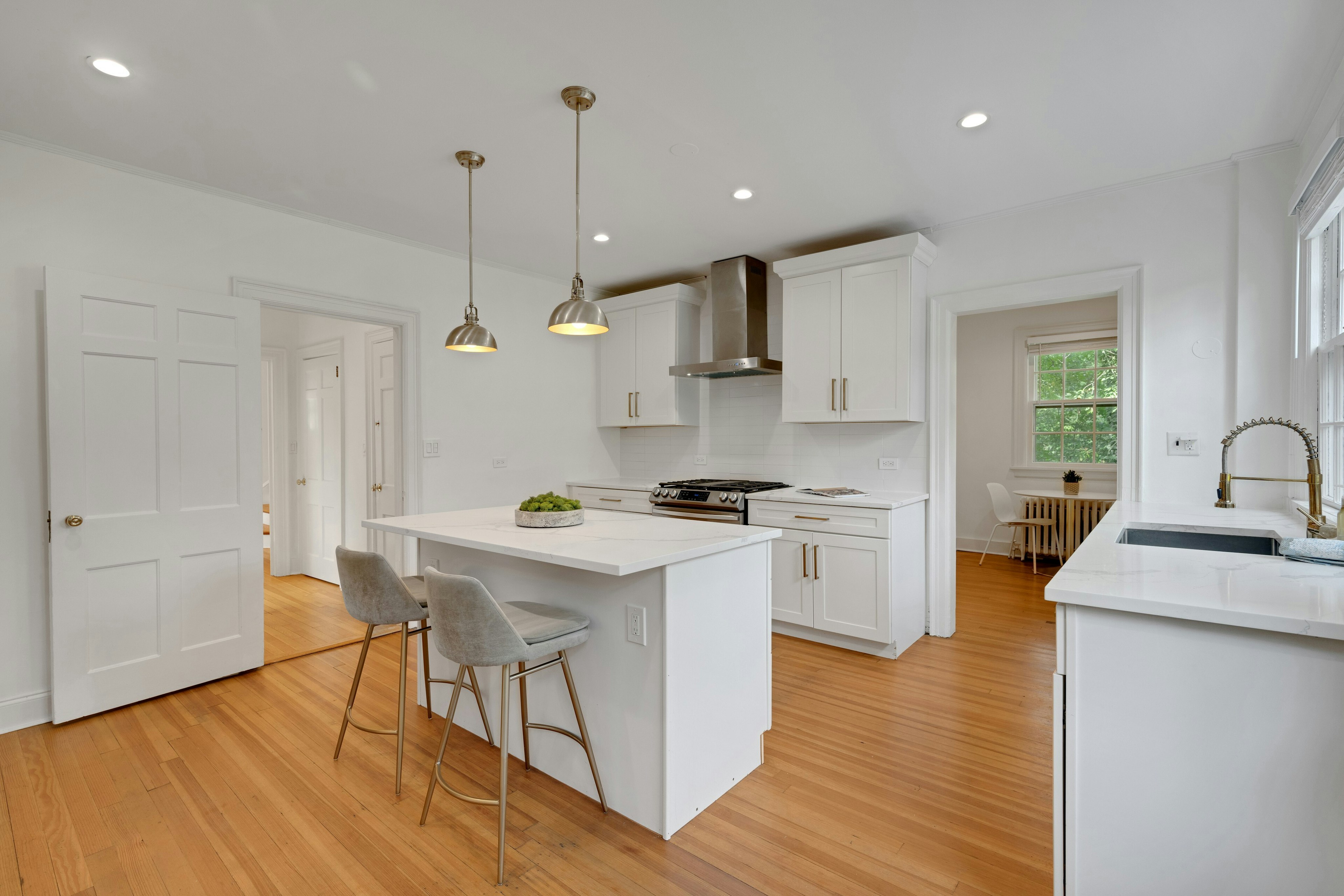 158 Bellevue Avenue 