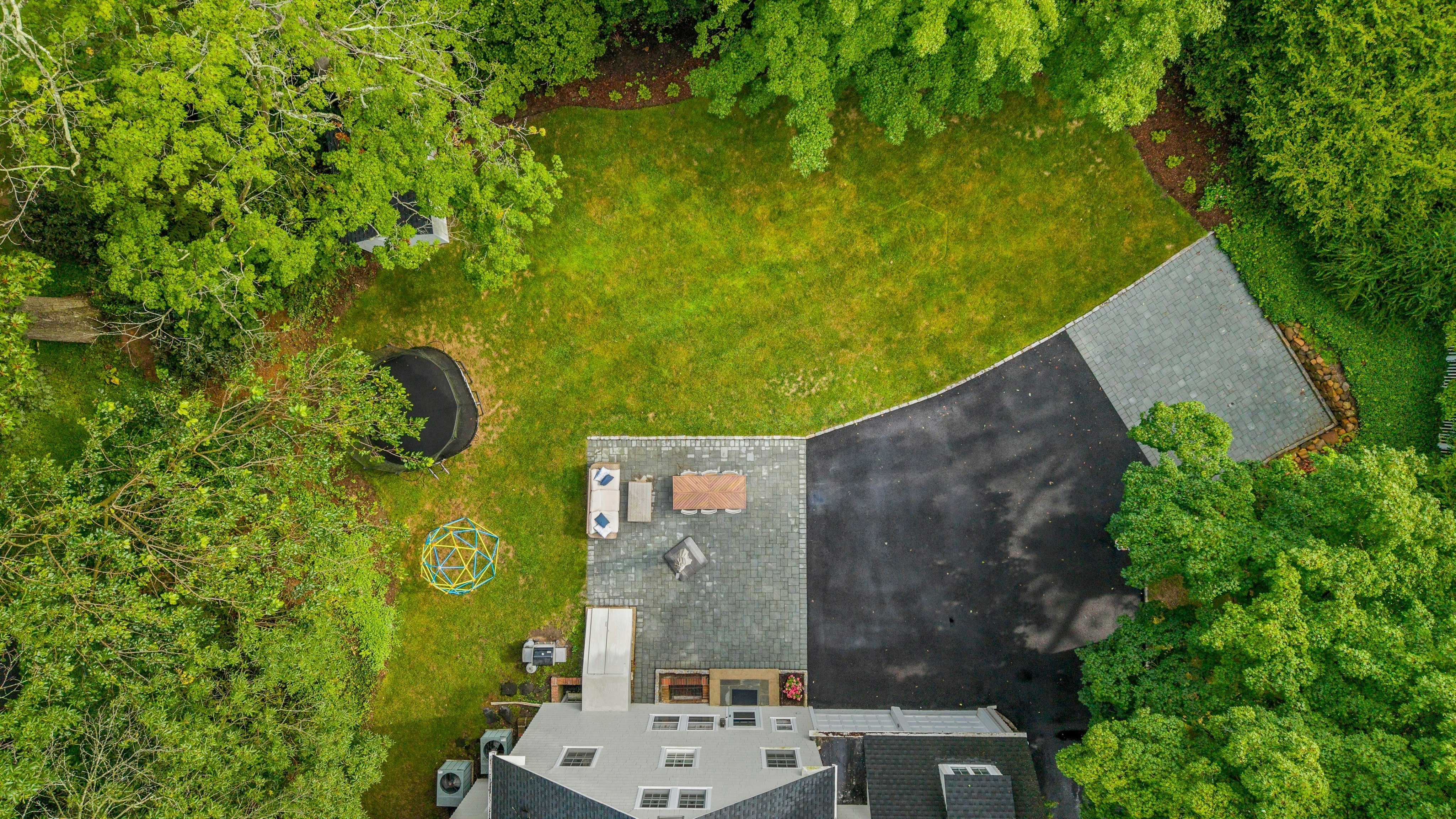 158 Bellevue Avenue 