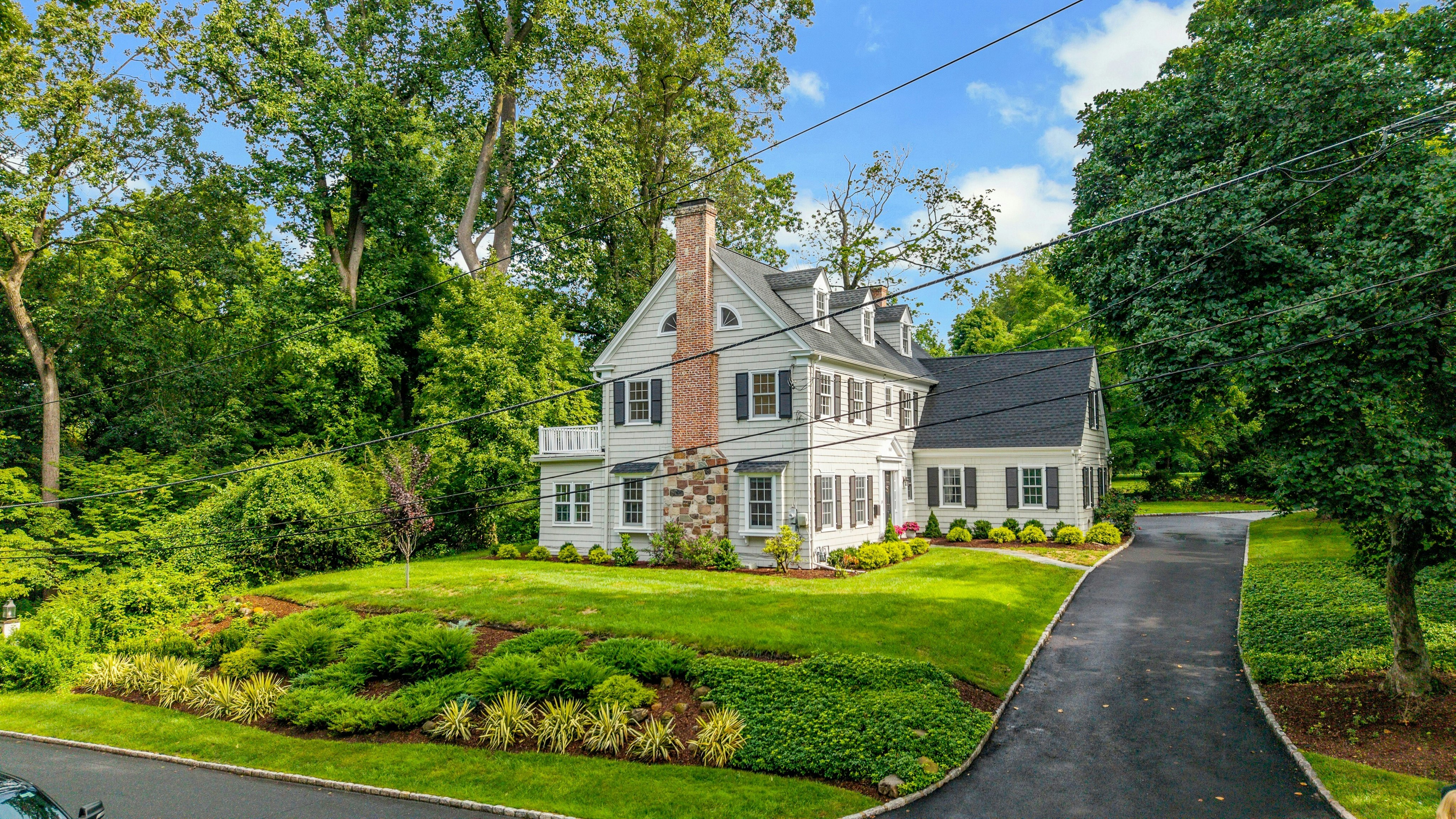 158 Bellevue Avenue 