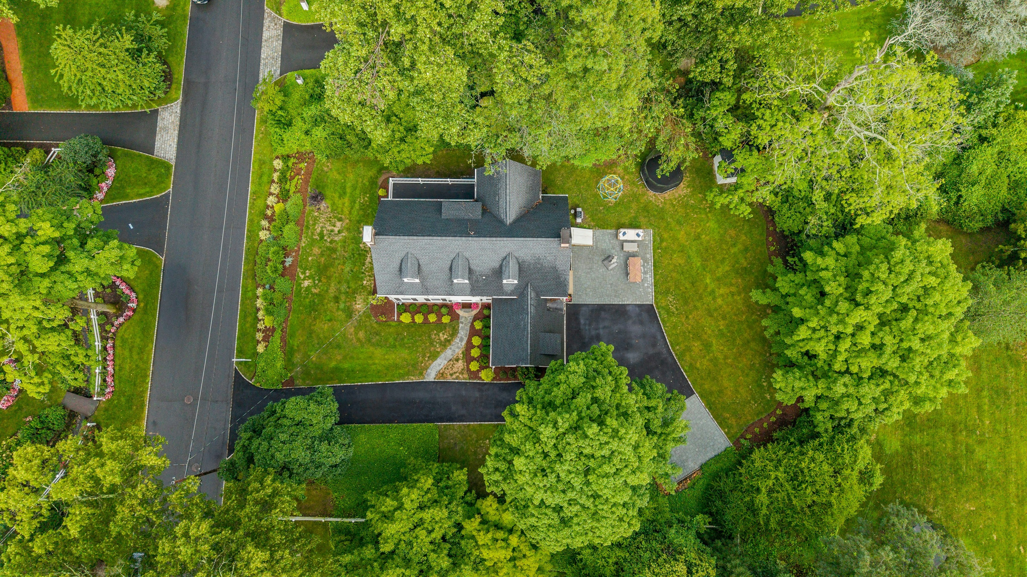 158 Bellevue Avenue 