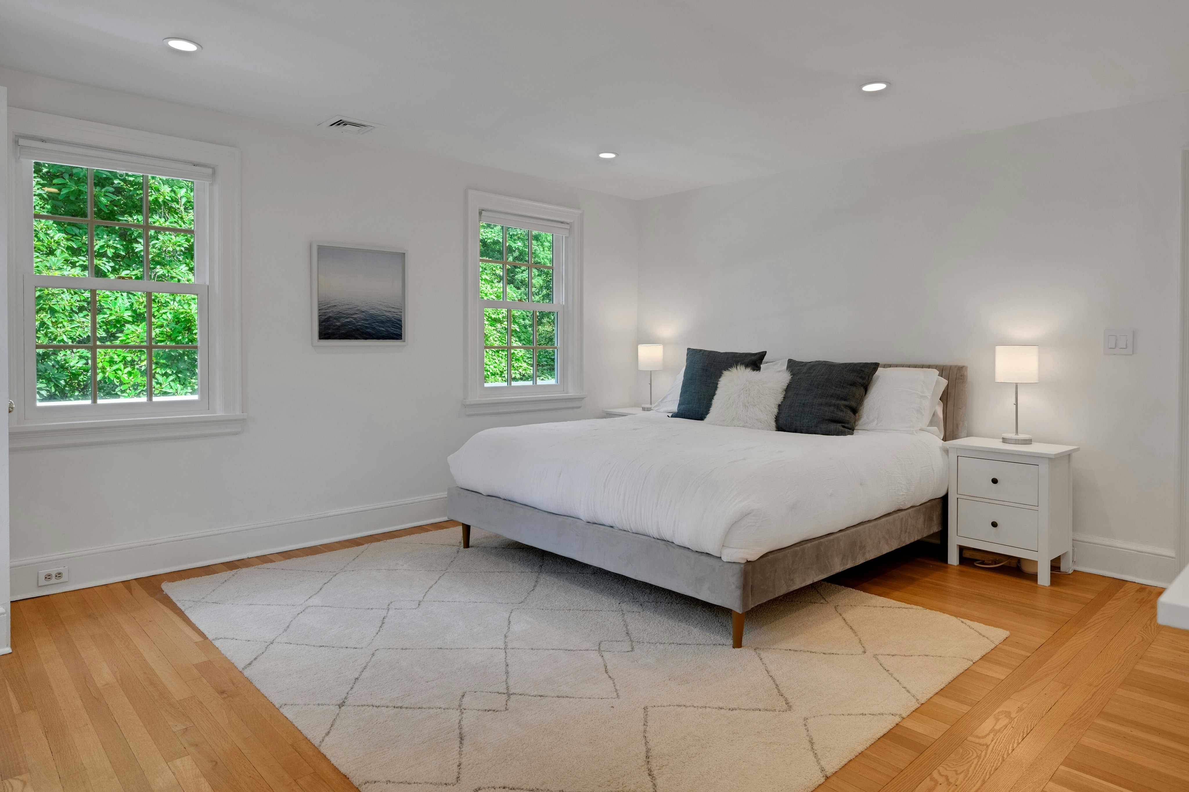 158 Bellevue Avenue 