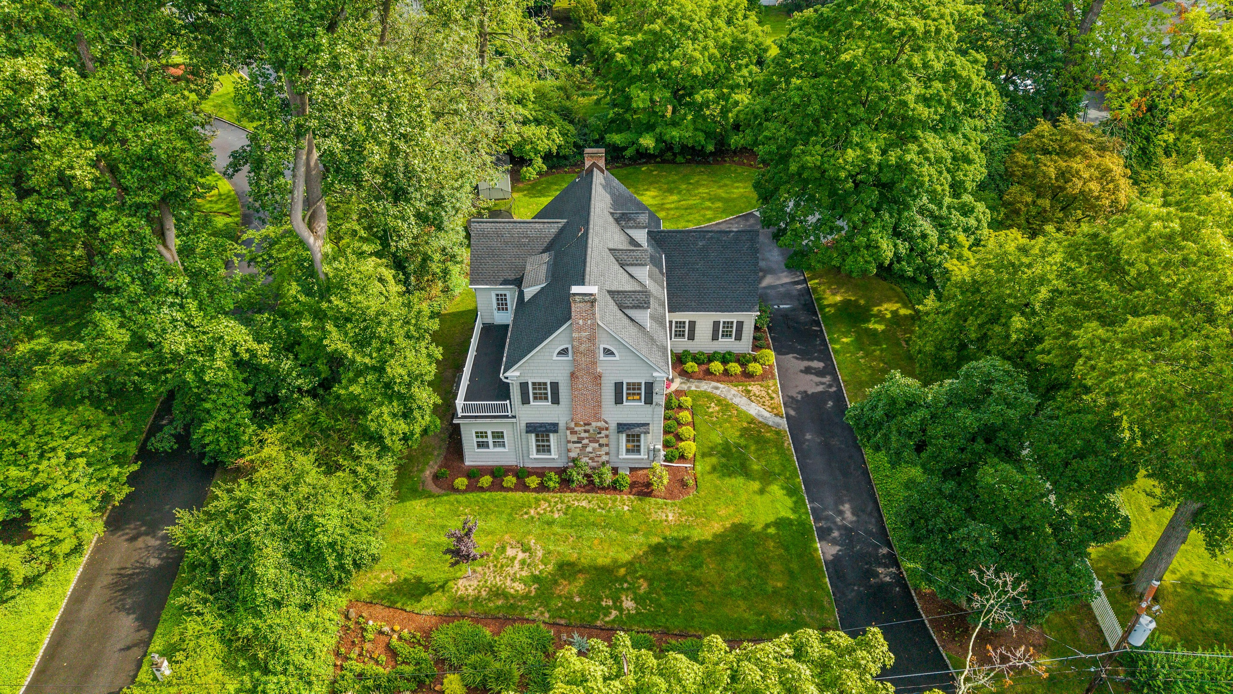 158 Bellevue Avenue 