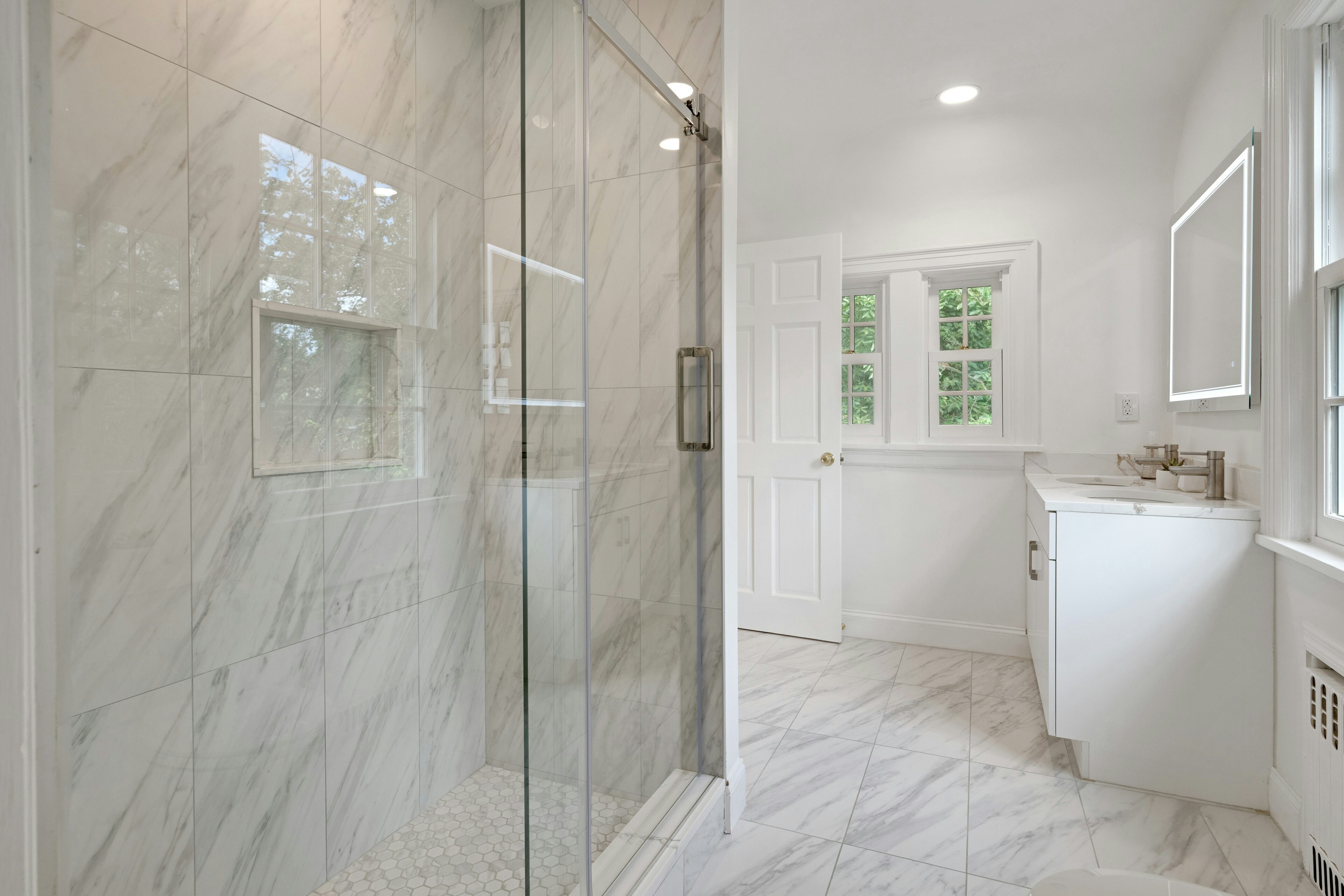 158 Bellevue Avenue 