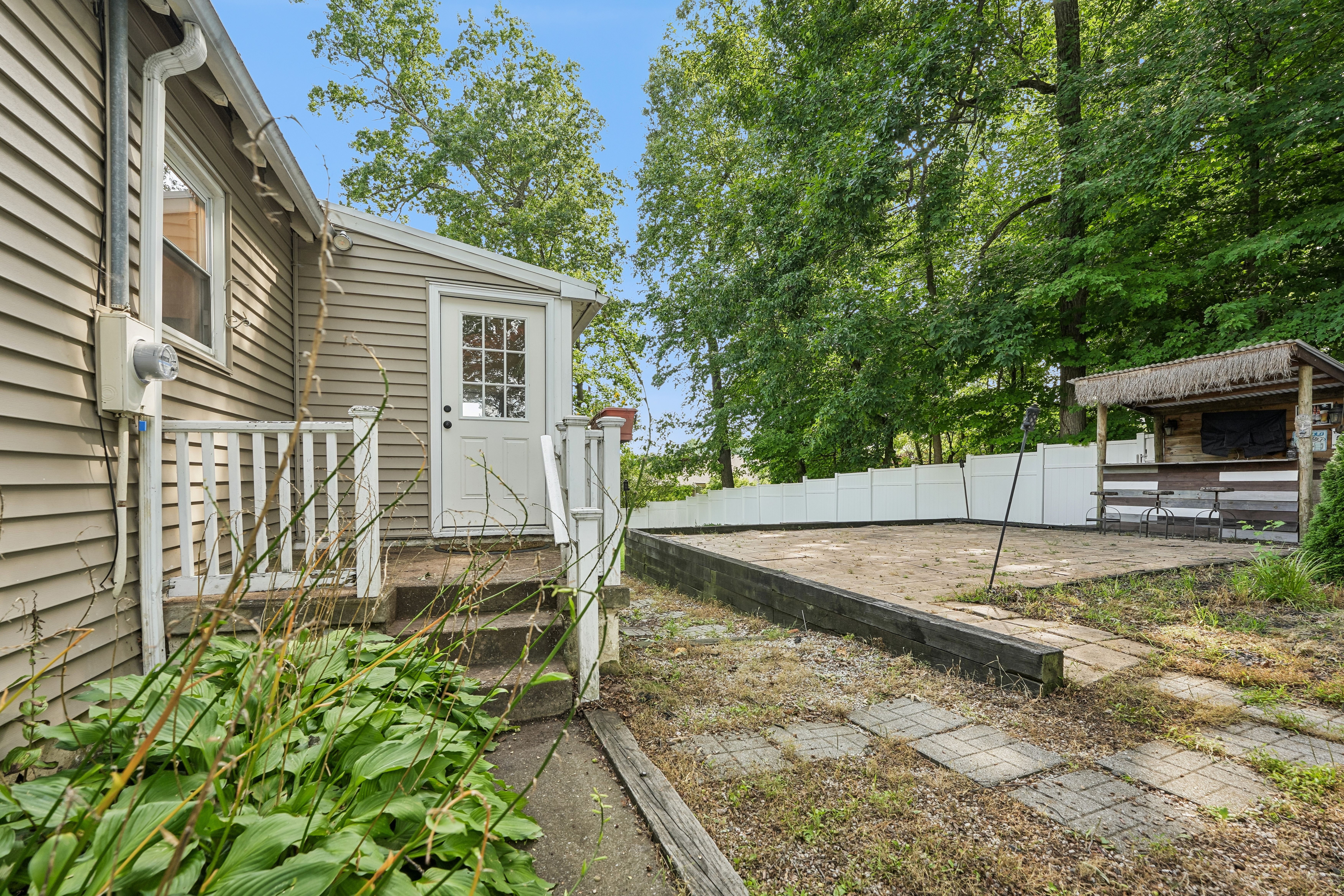 6 Woodlawn Terrace 