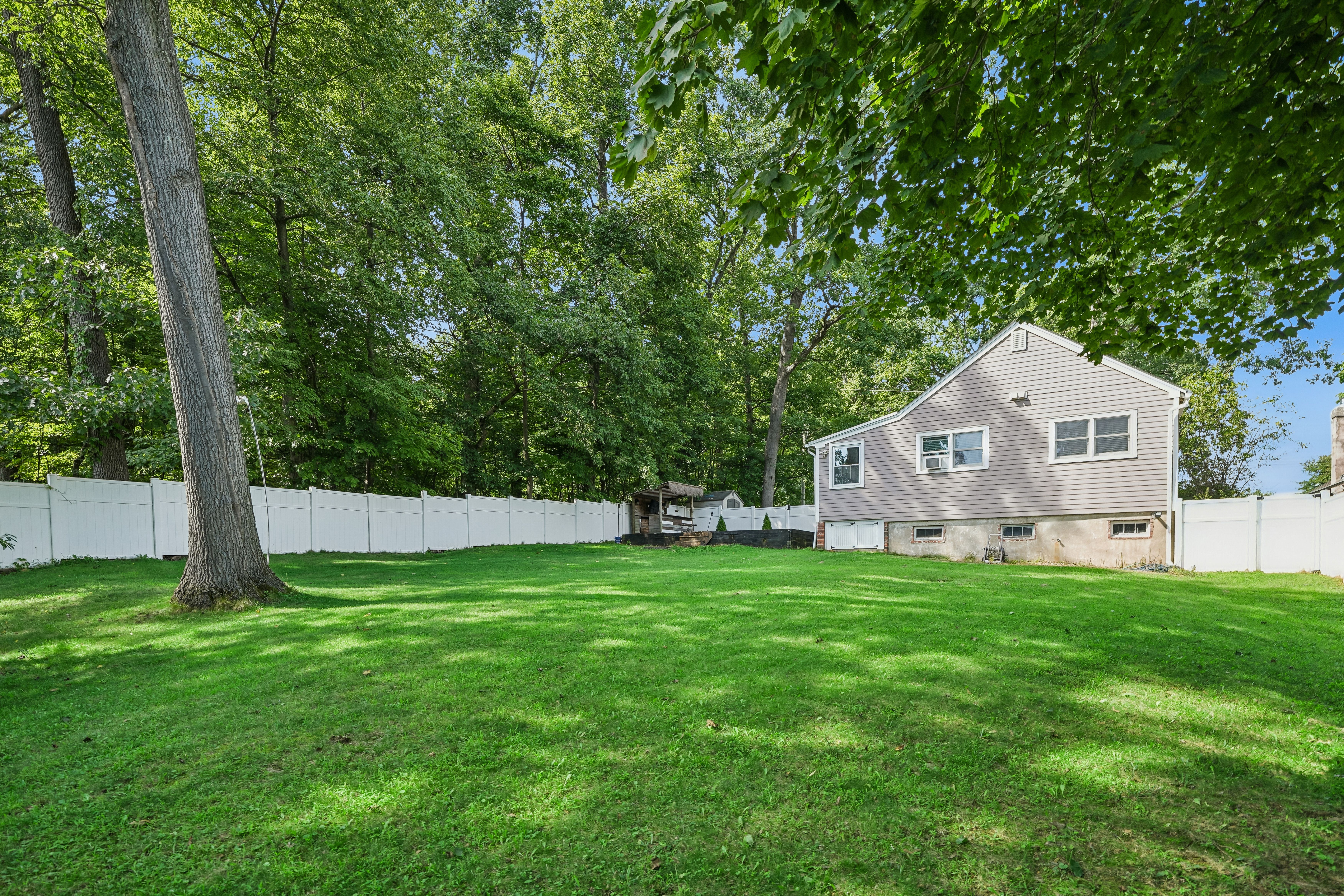 6 Woodlawn Terrace 