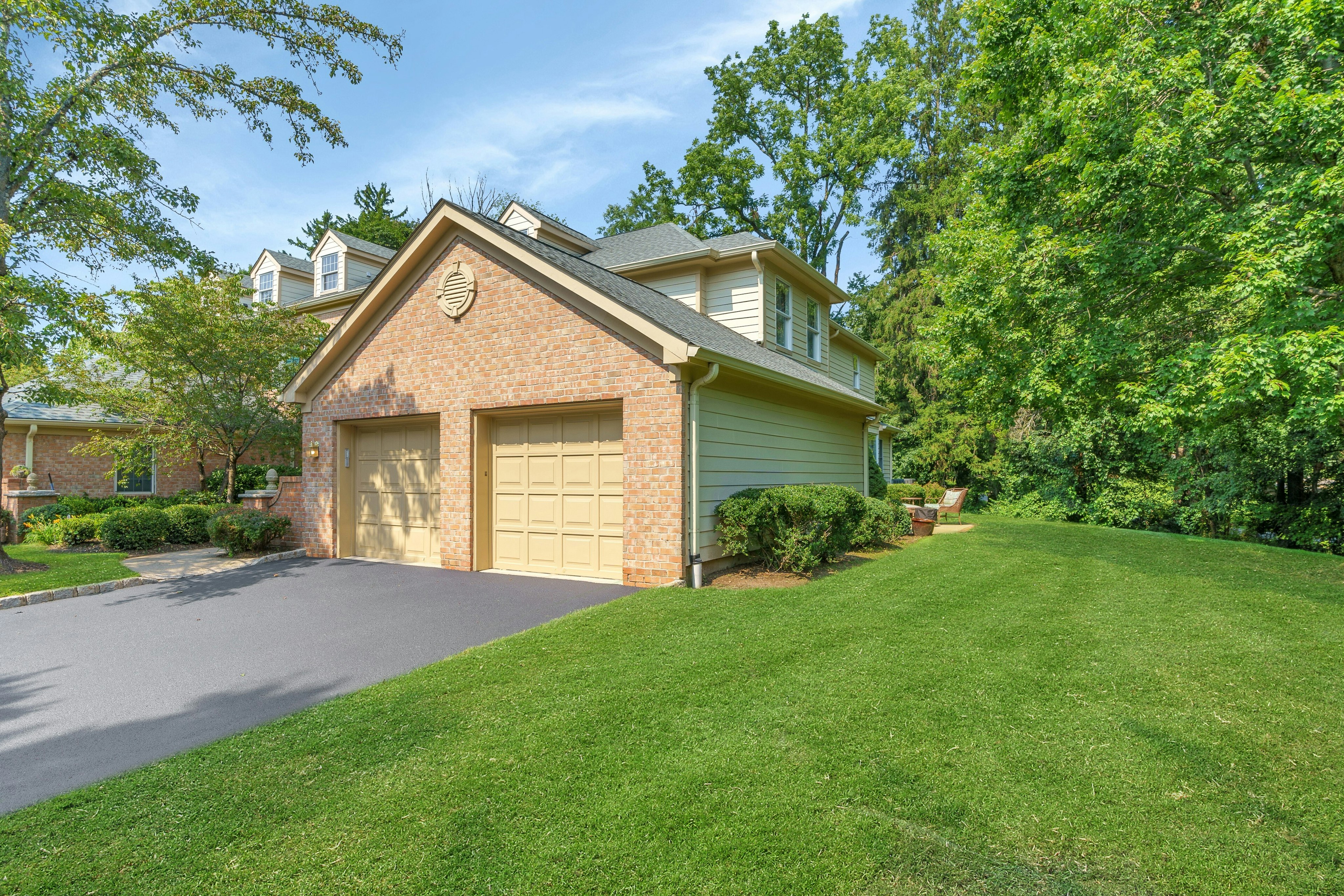 13 Chadwell Place 