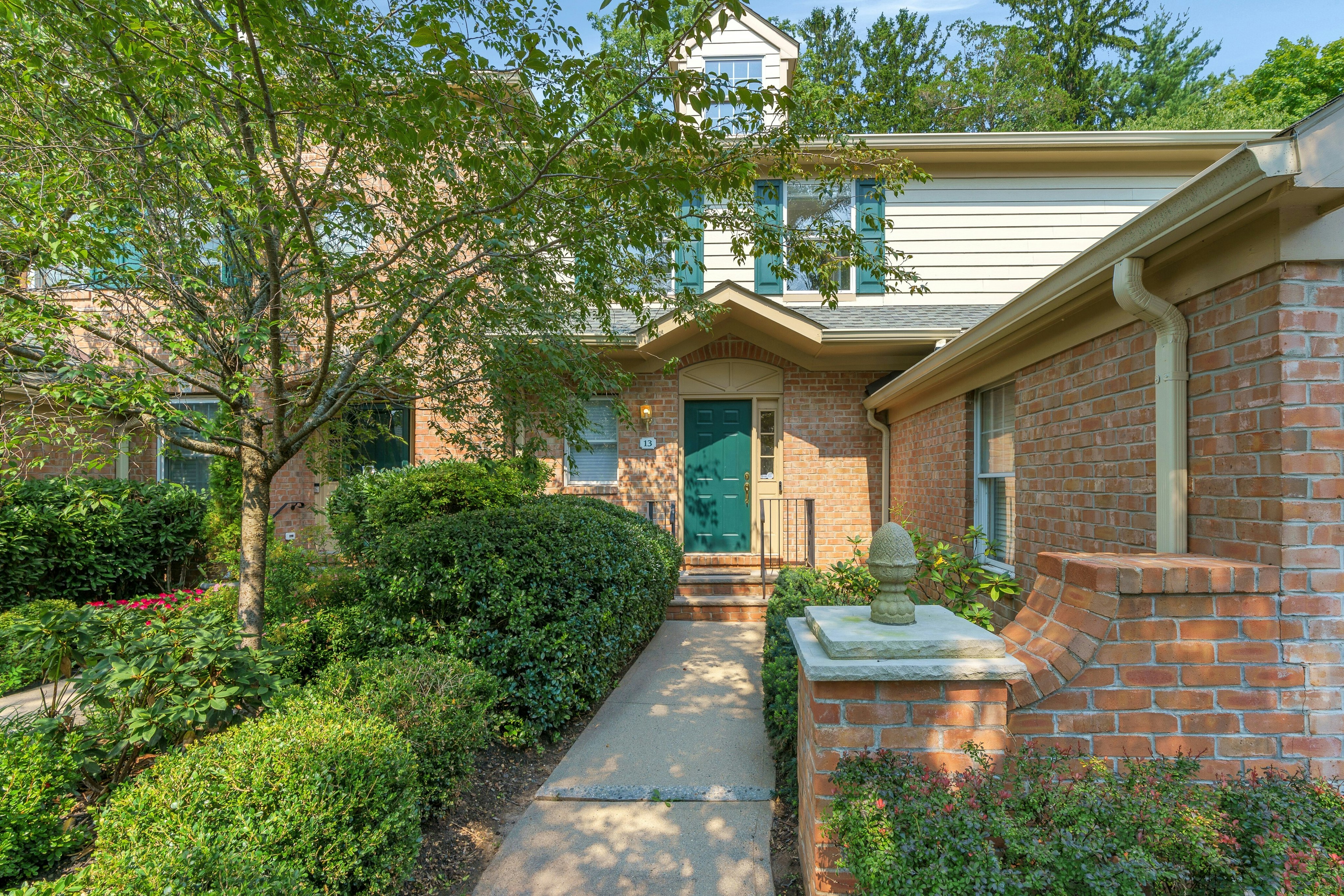 13 Chadwell Place 