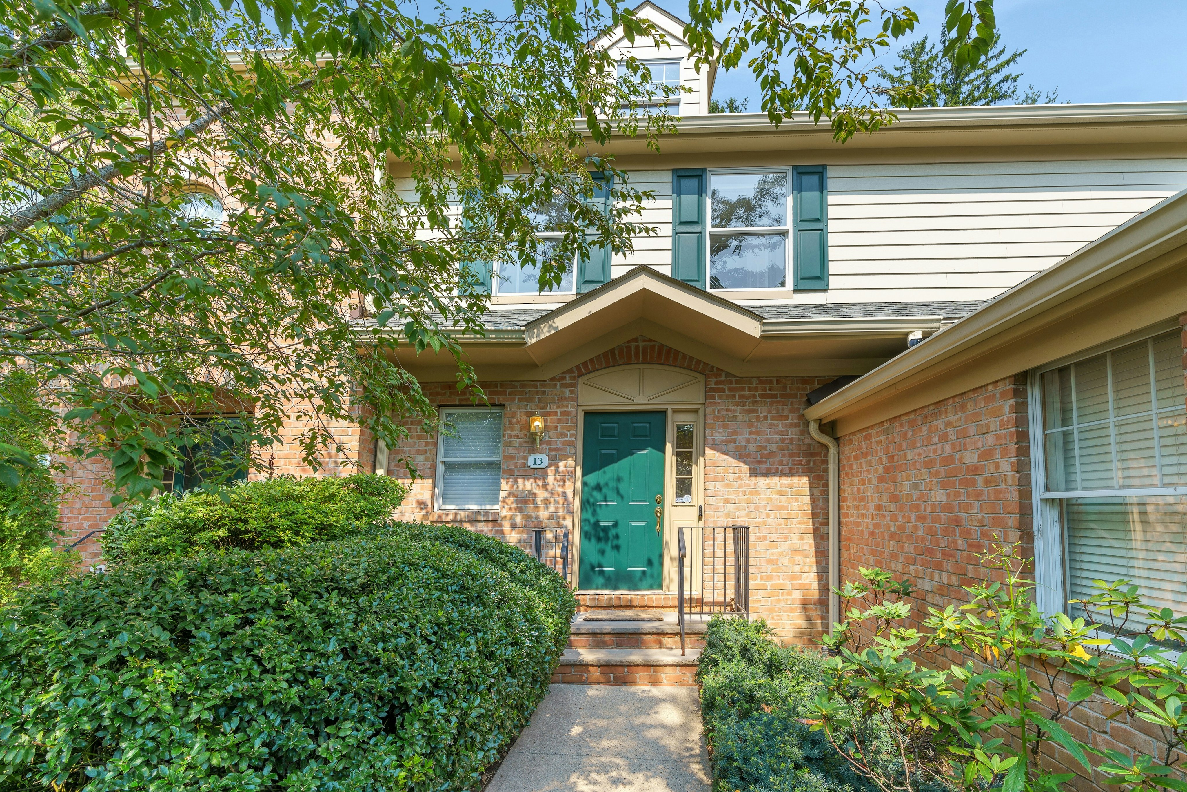13 Chadwell Place 