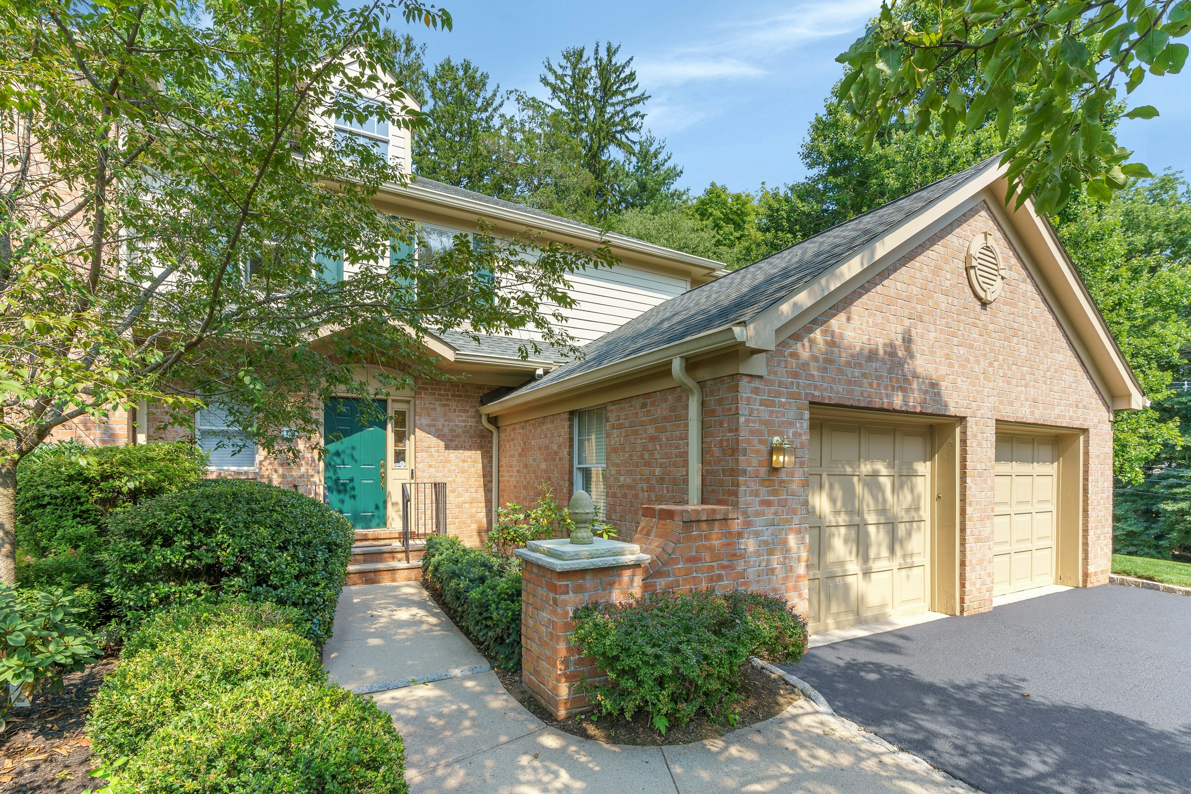 13 Chadwell Place 