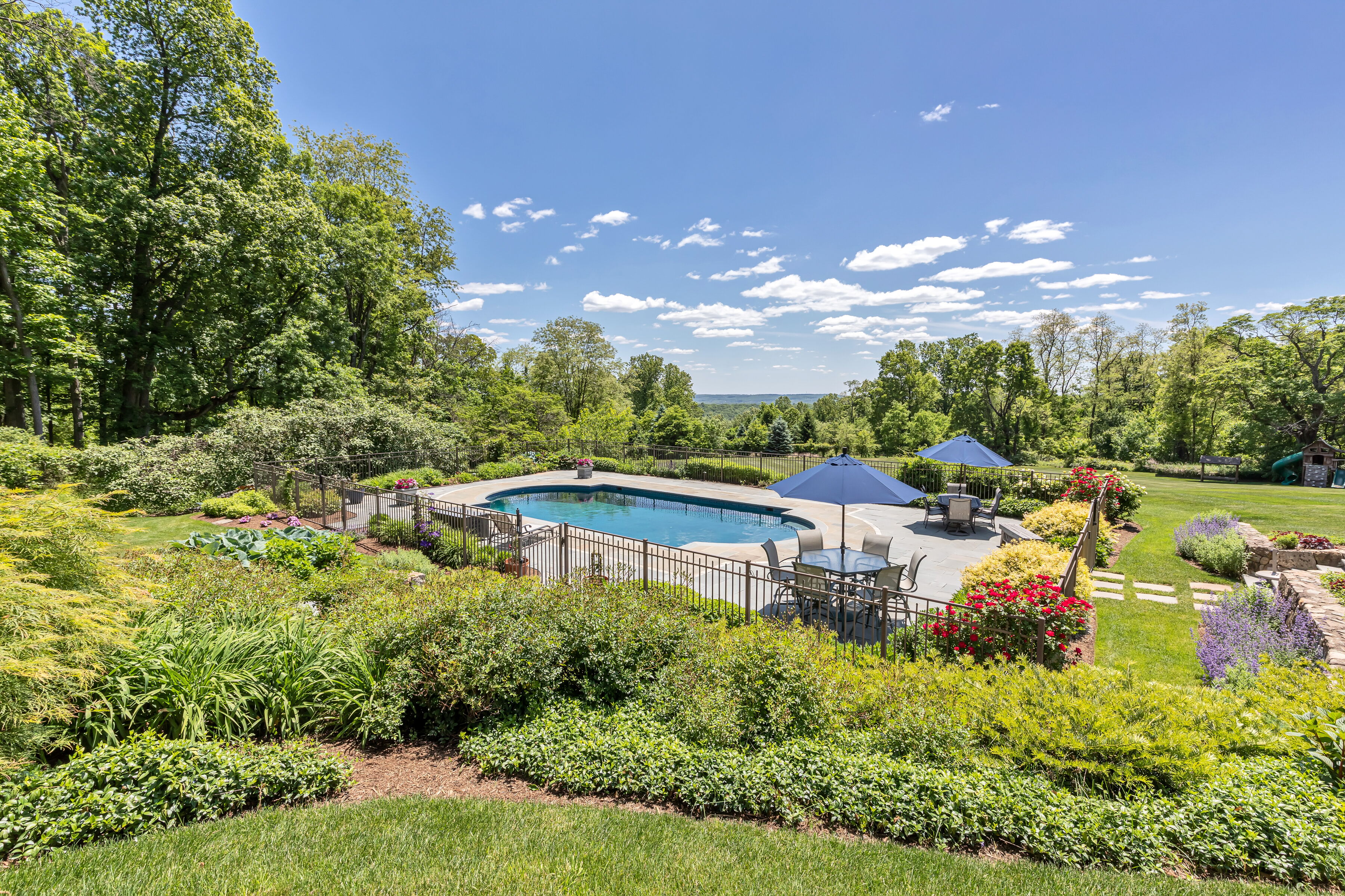 211 Mountainview Estate 