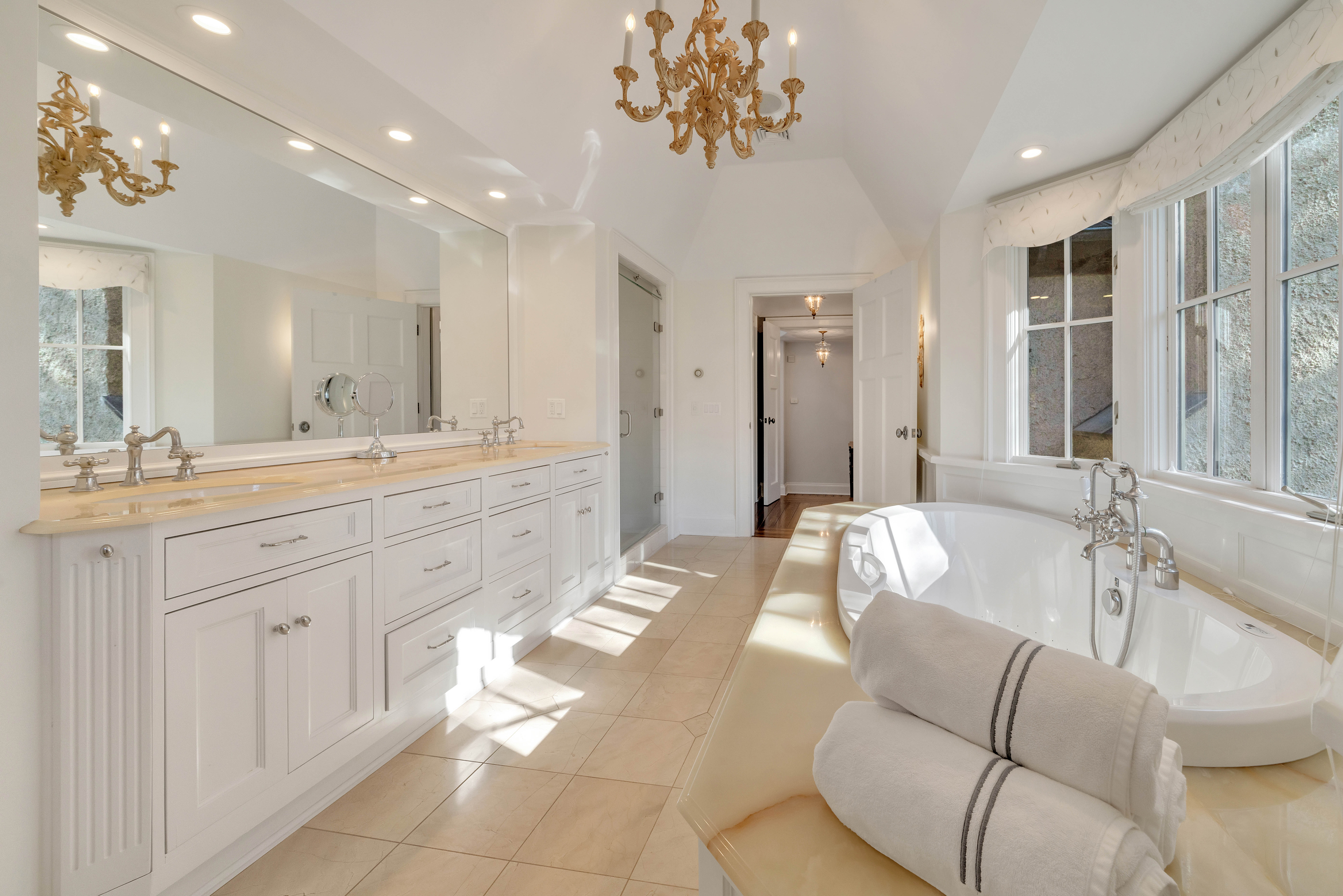 211 Mountainview Estate 