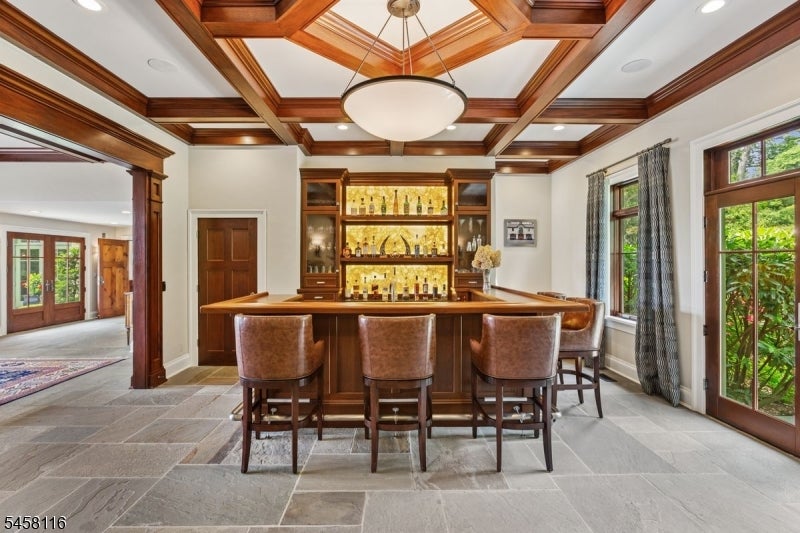 211 Mountainview Estate