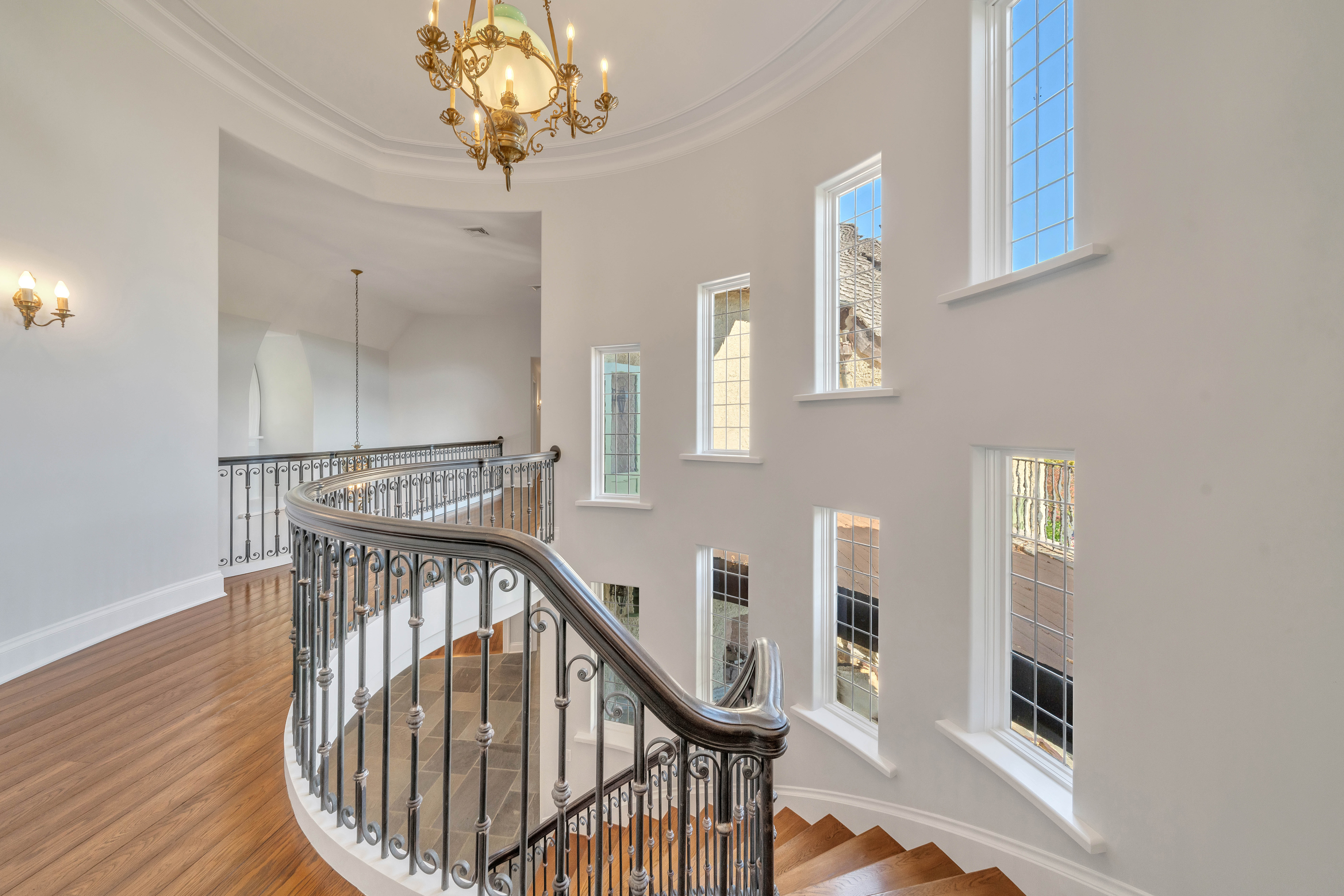 211 Mountainview Estate 