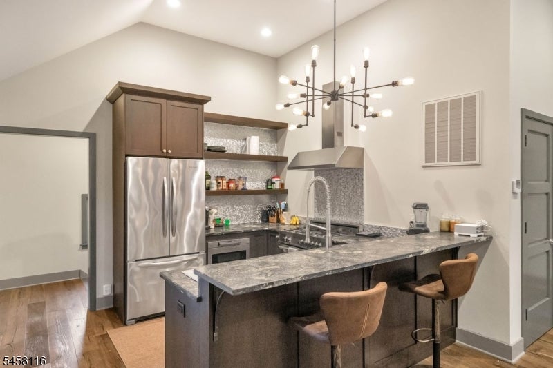211 Mountainview Estate