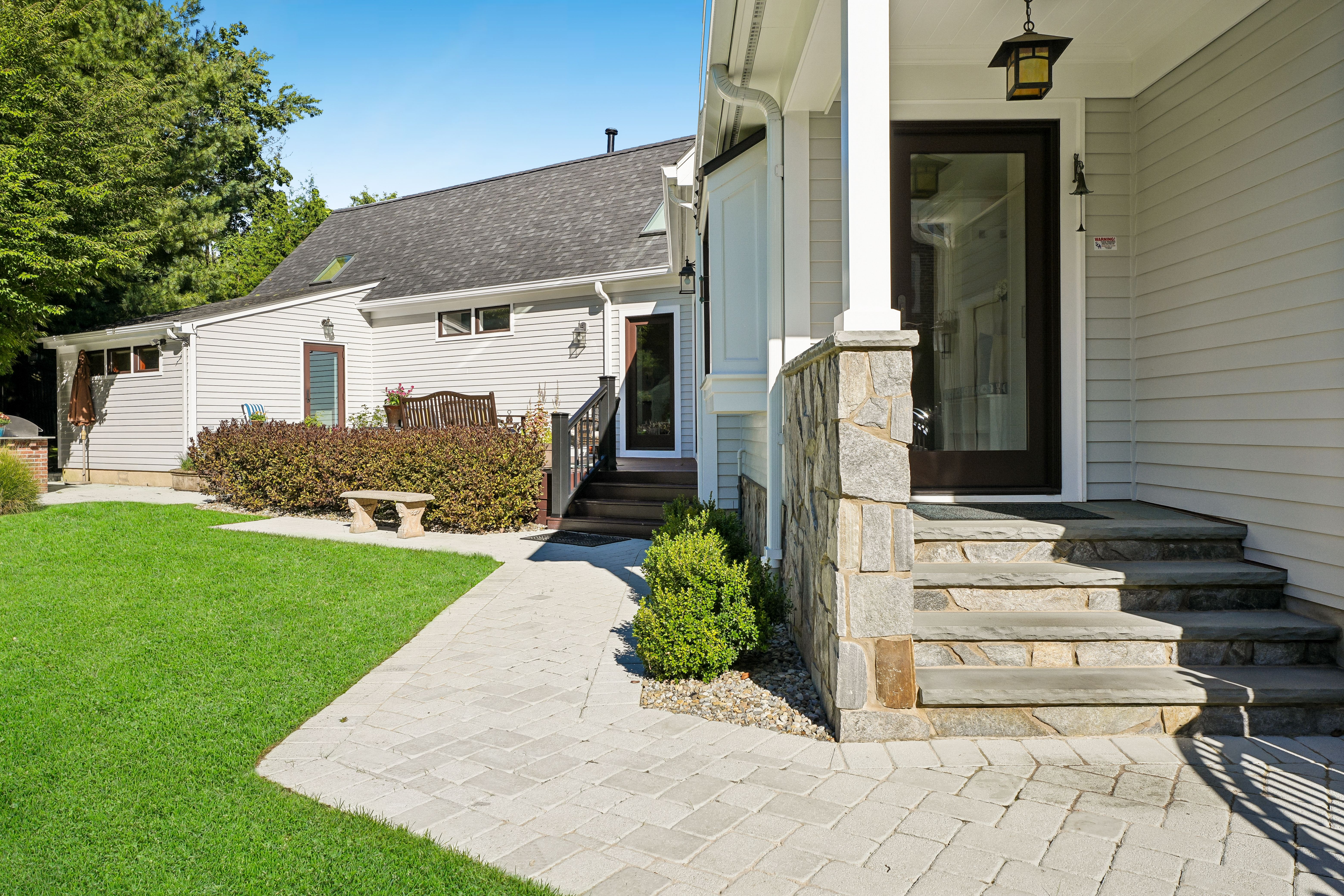 11 Meadowbrook Court 