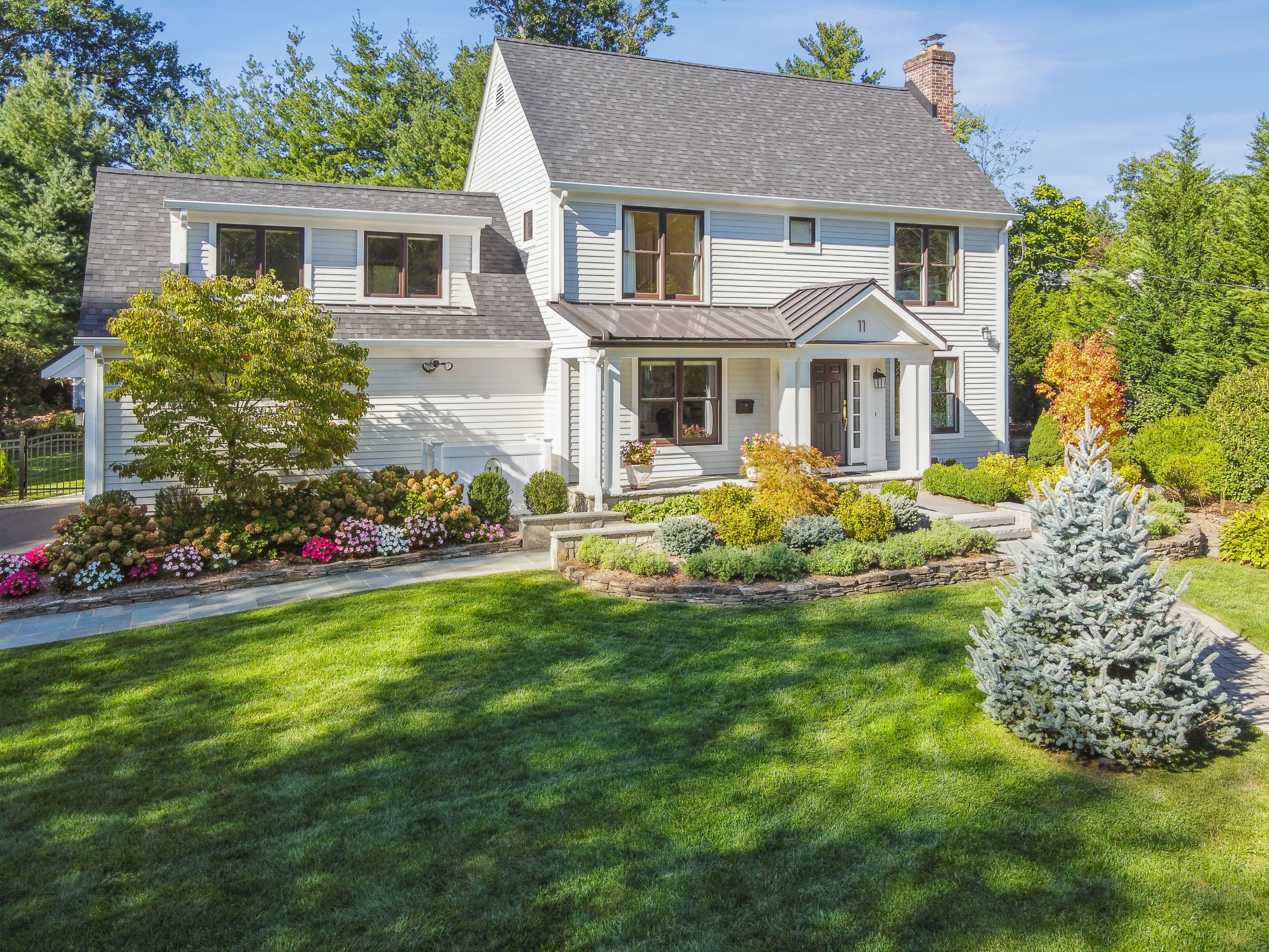 11 Meadowbrook Court 