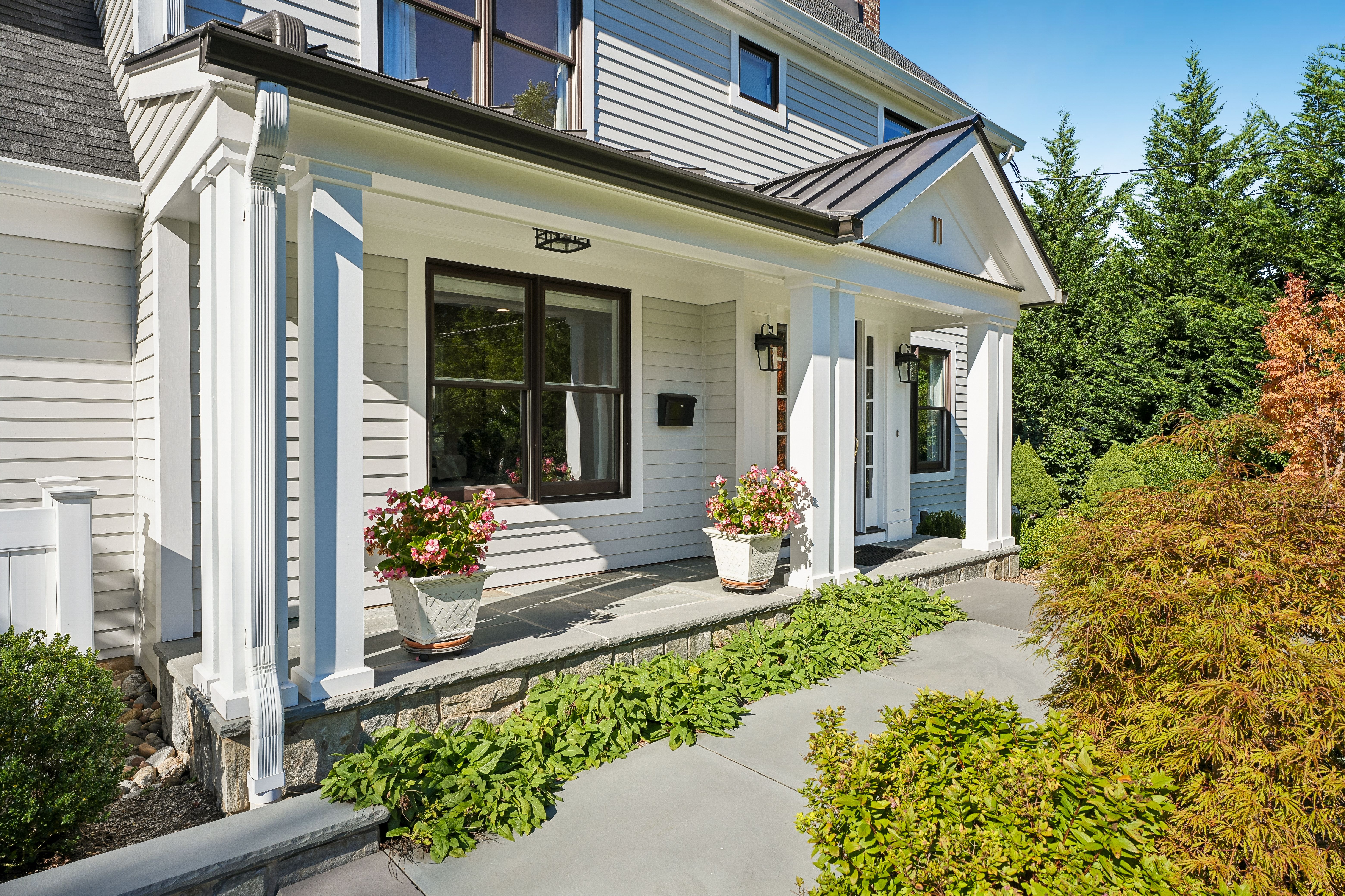 11 Meadowbrook Court 