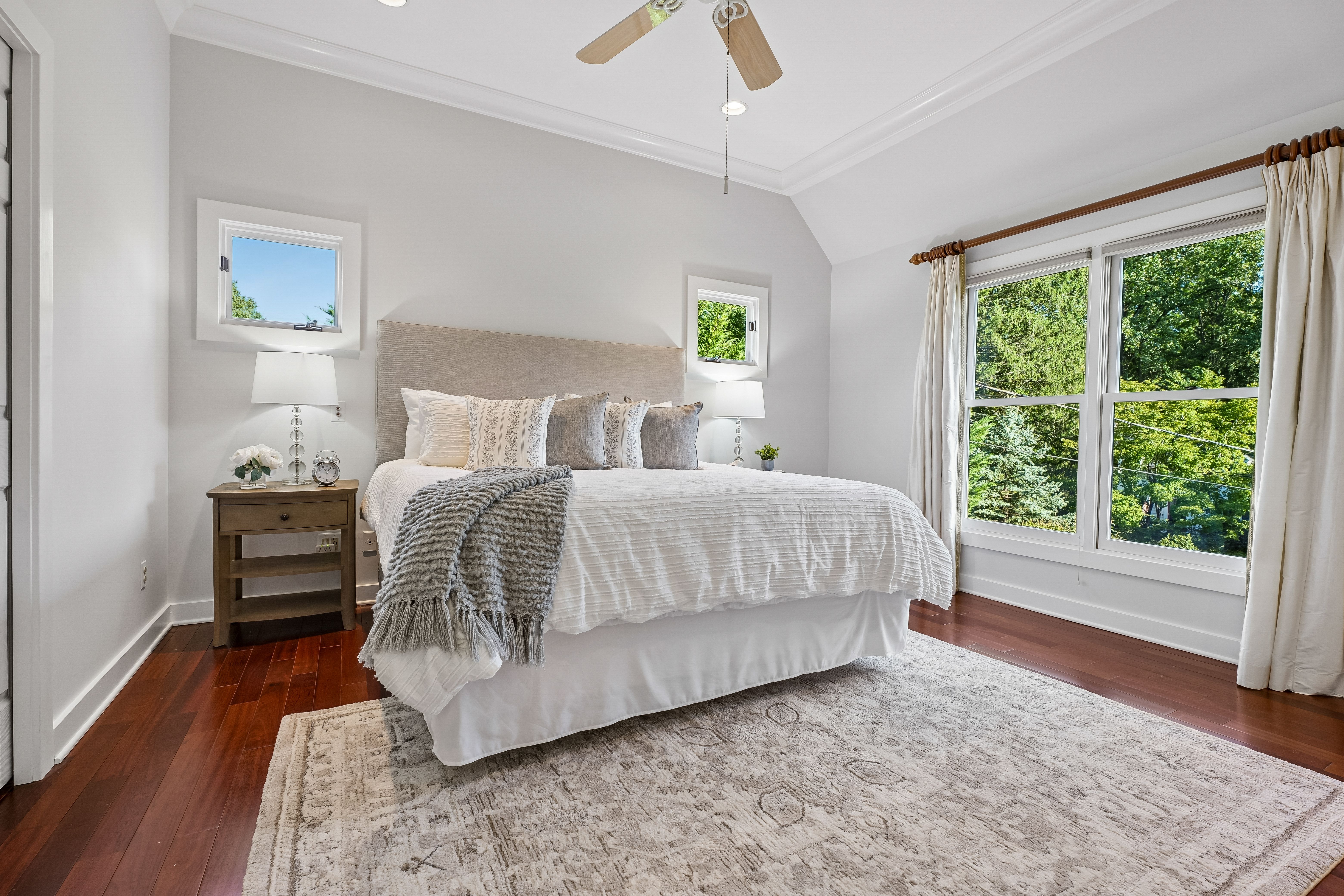 11 Meadowbrook Court 