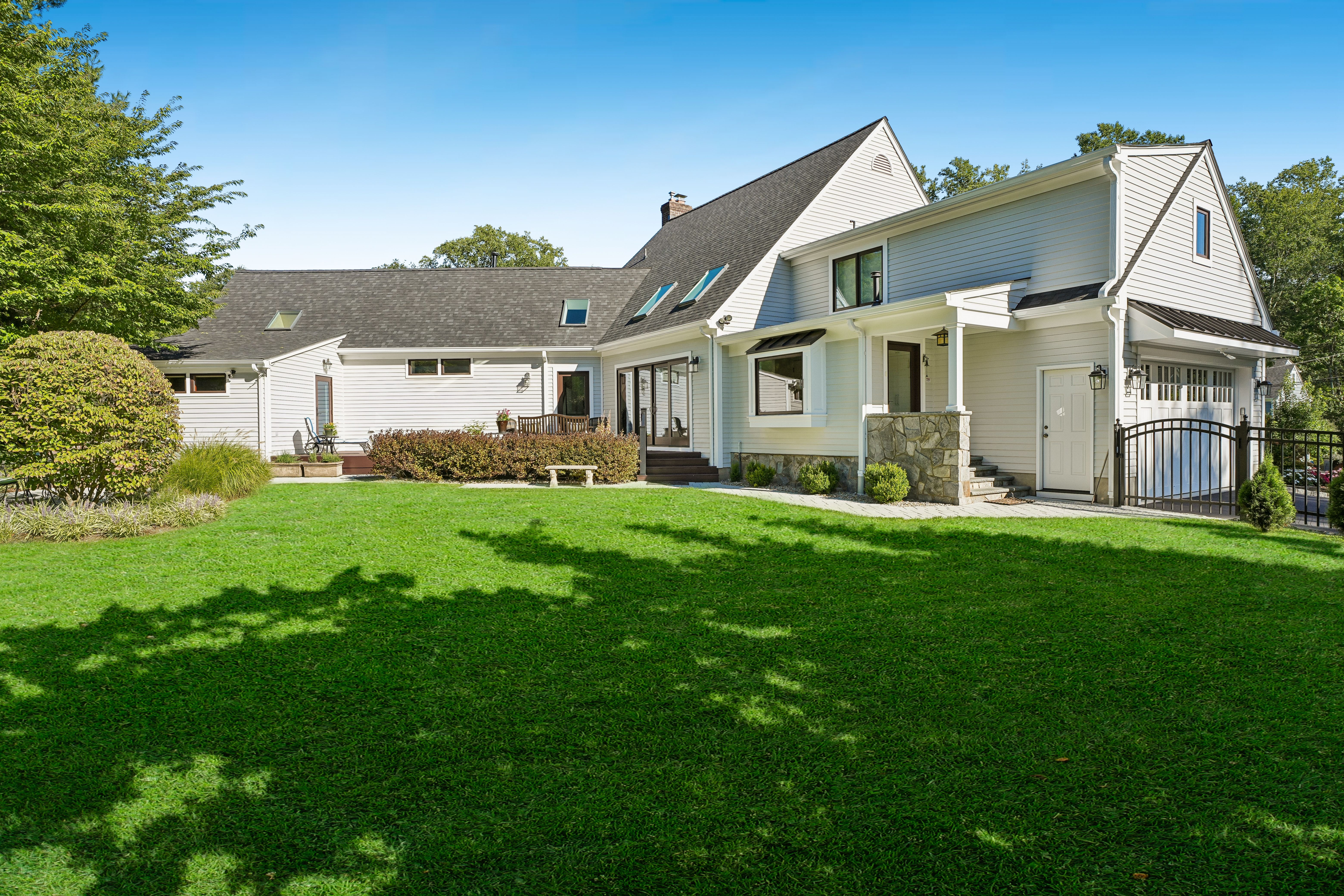 11 Meadowbrook Court 