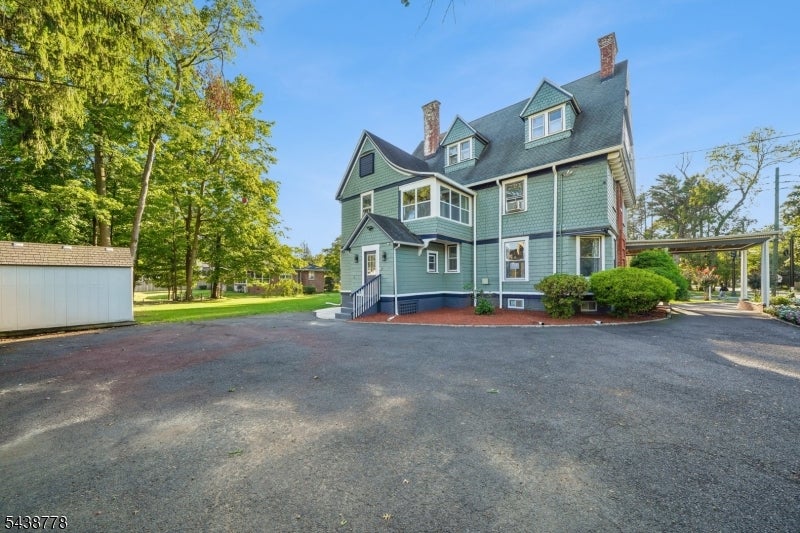 1001 Central Ave