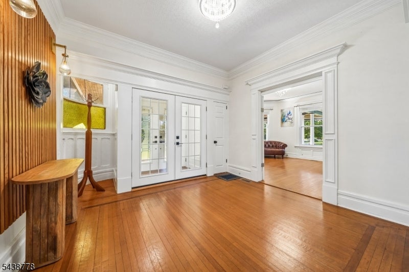 1001 Central Ave