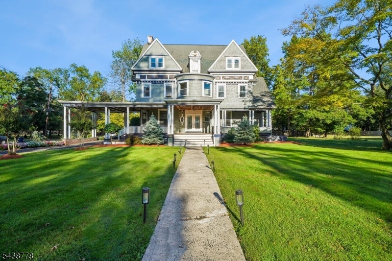 1001 Central Ave