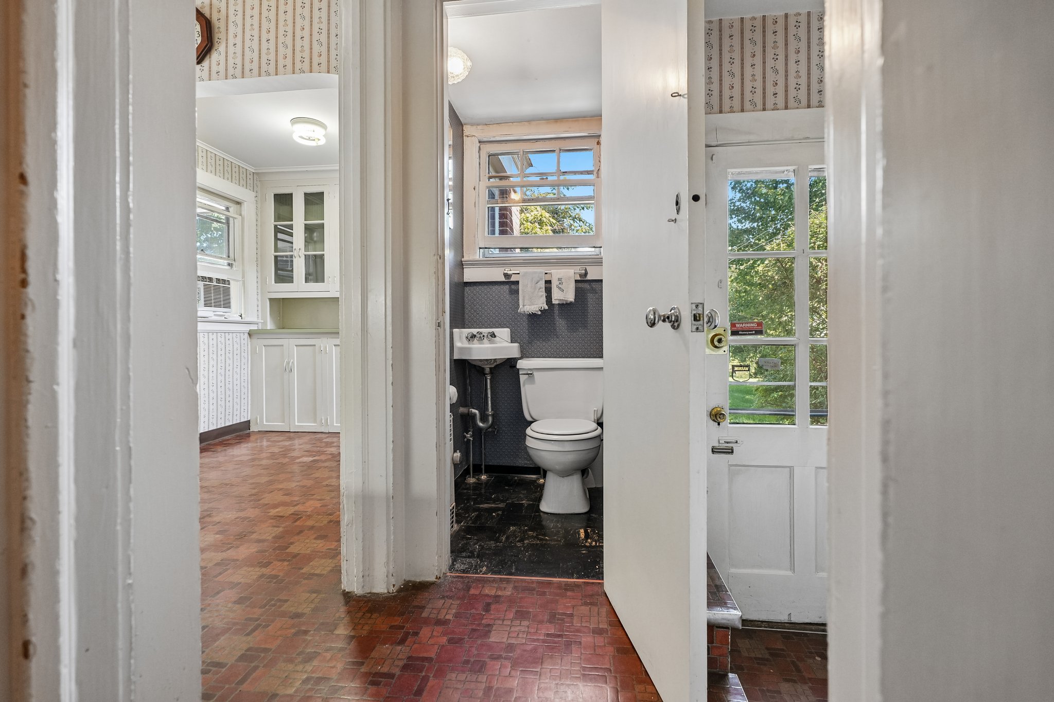 7 Tuxedo Road 