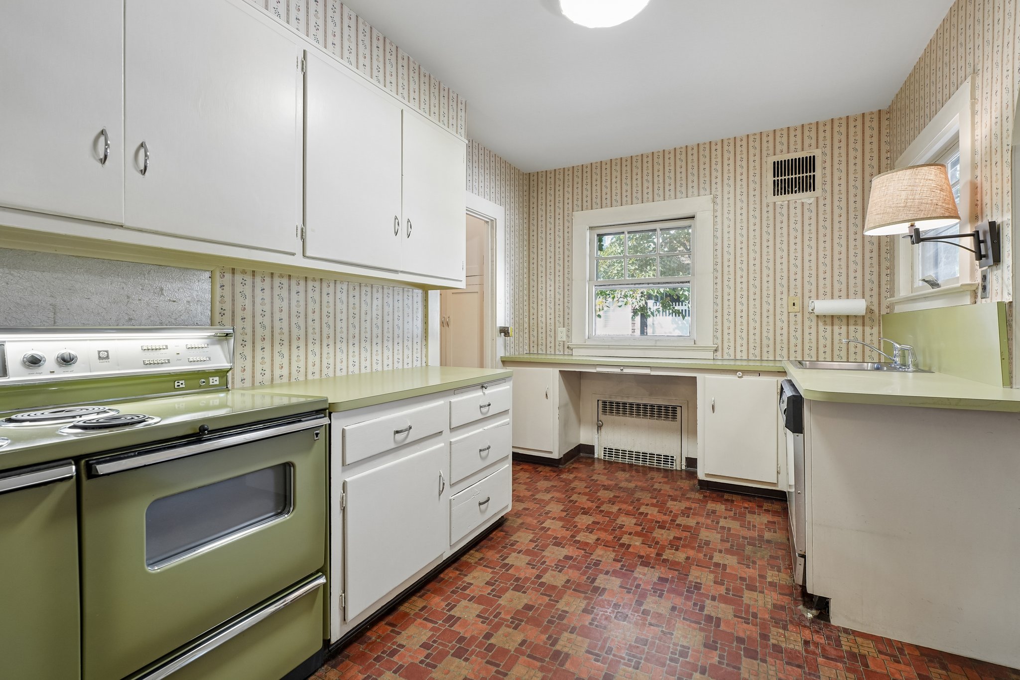 7 Tuxedo Road 