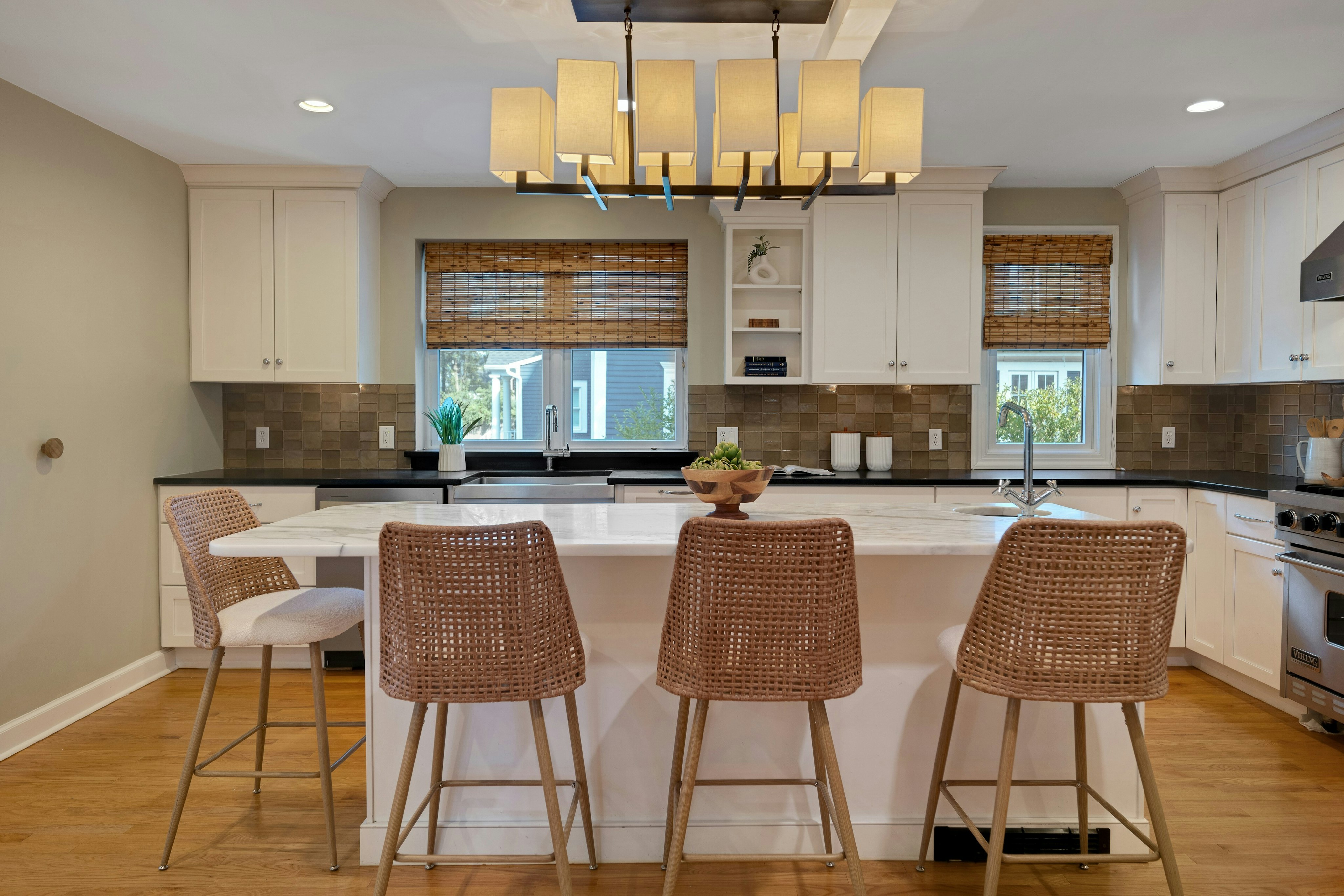 12 Hillside Avenue 