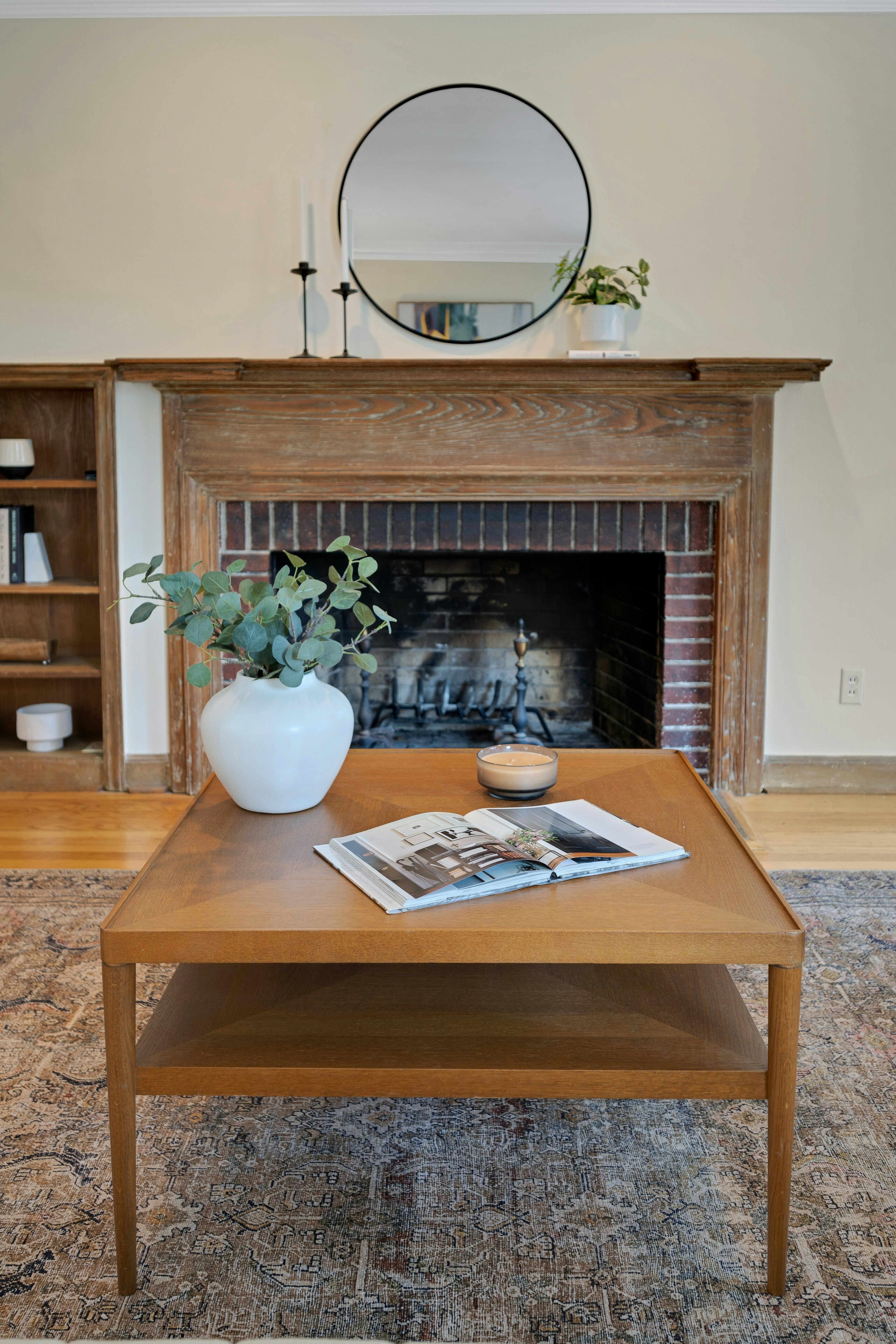 12 Hillside Avenue 
